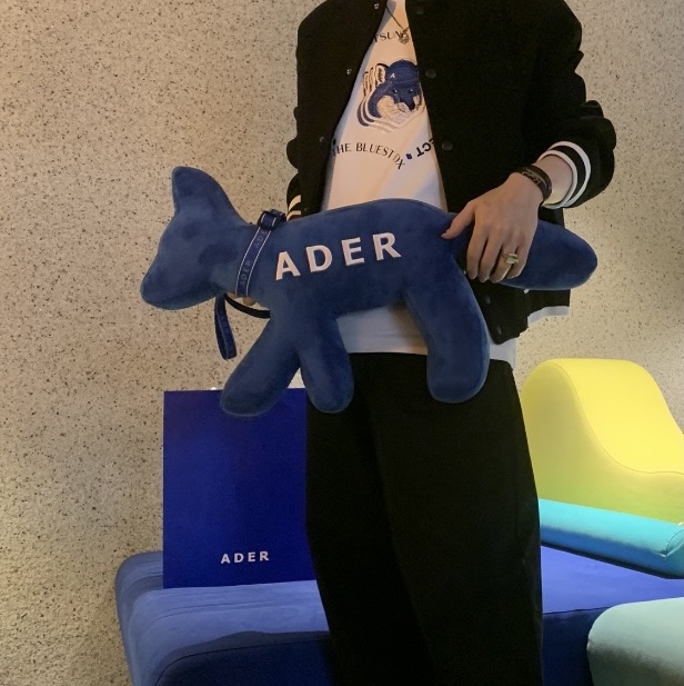Zara x Ader Error Wool Blend Bomber Black 착용 스타일