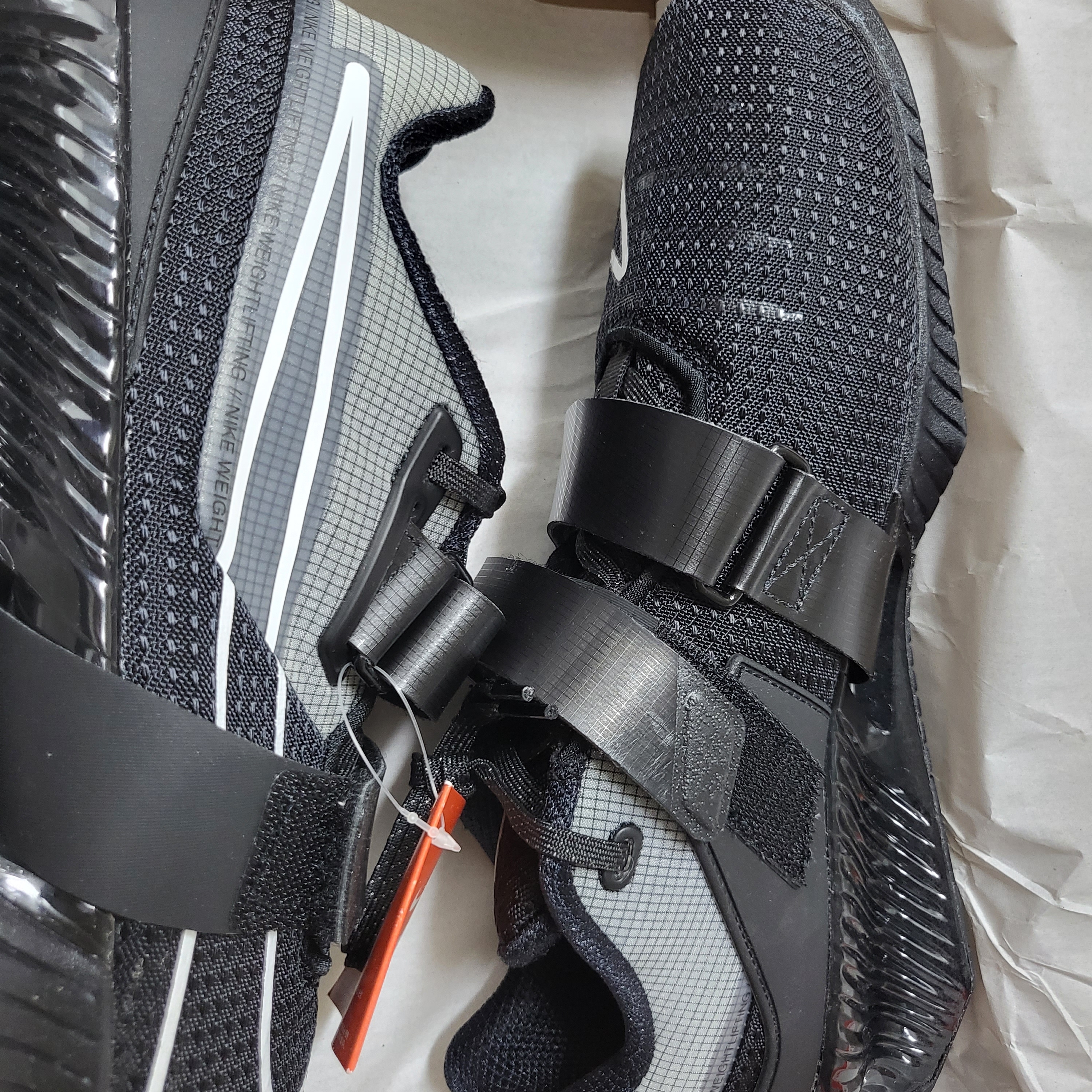 Nike Romaleos 4 Black White 착용 스타일 - 2