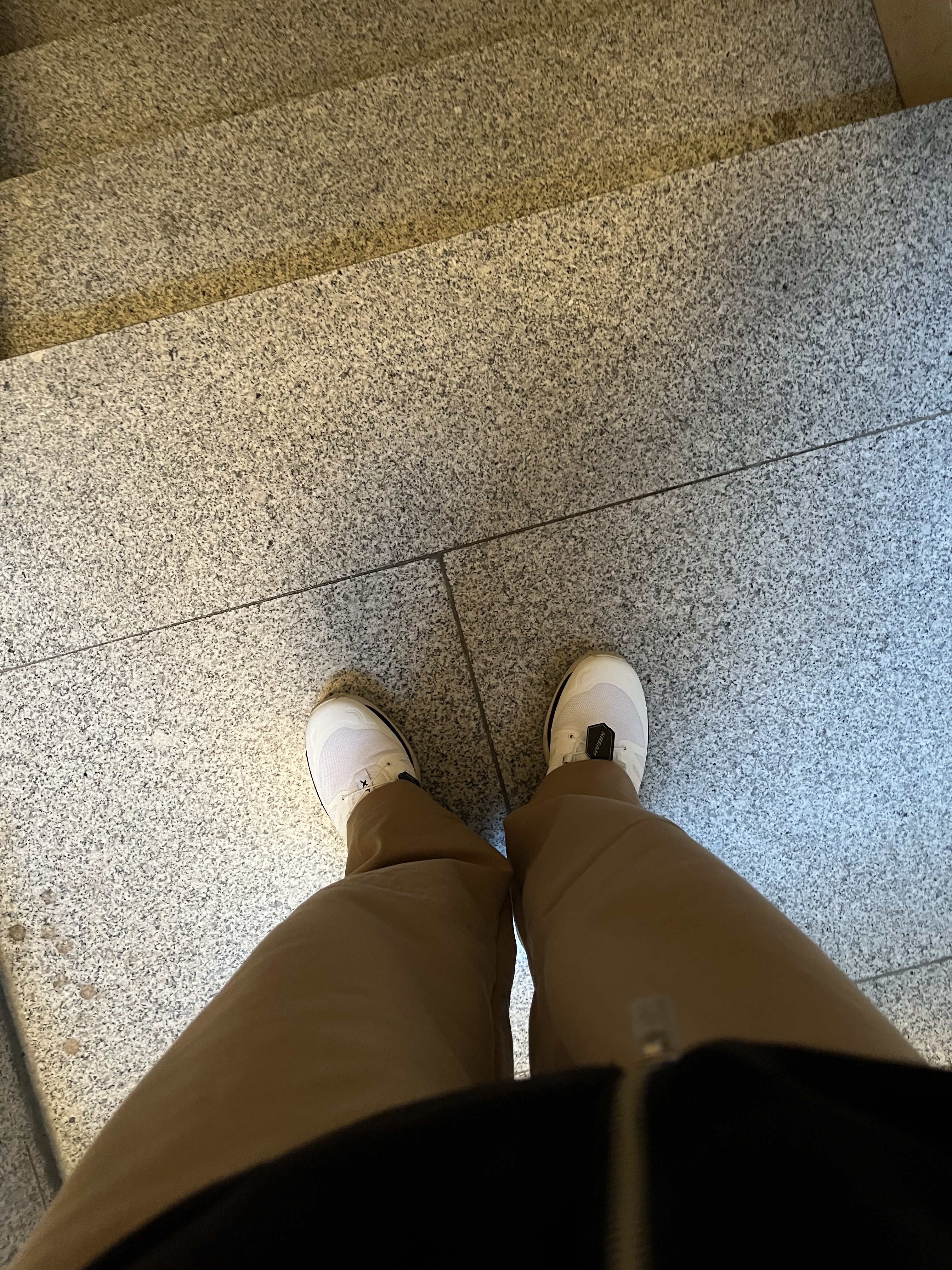 Salomon XT-Wings 2 White Vanilla Ice 착용 스타일 - 2
