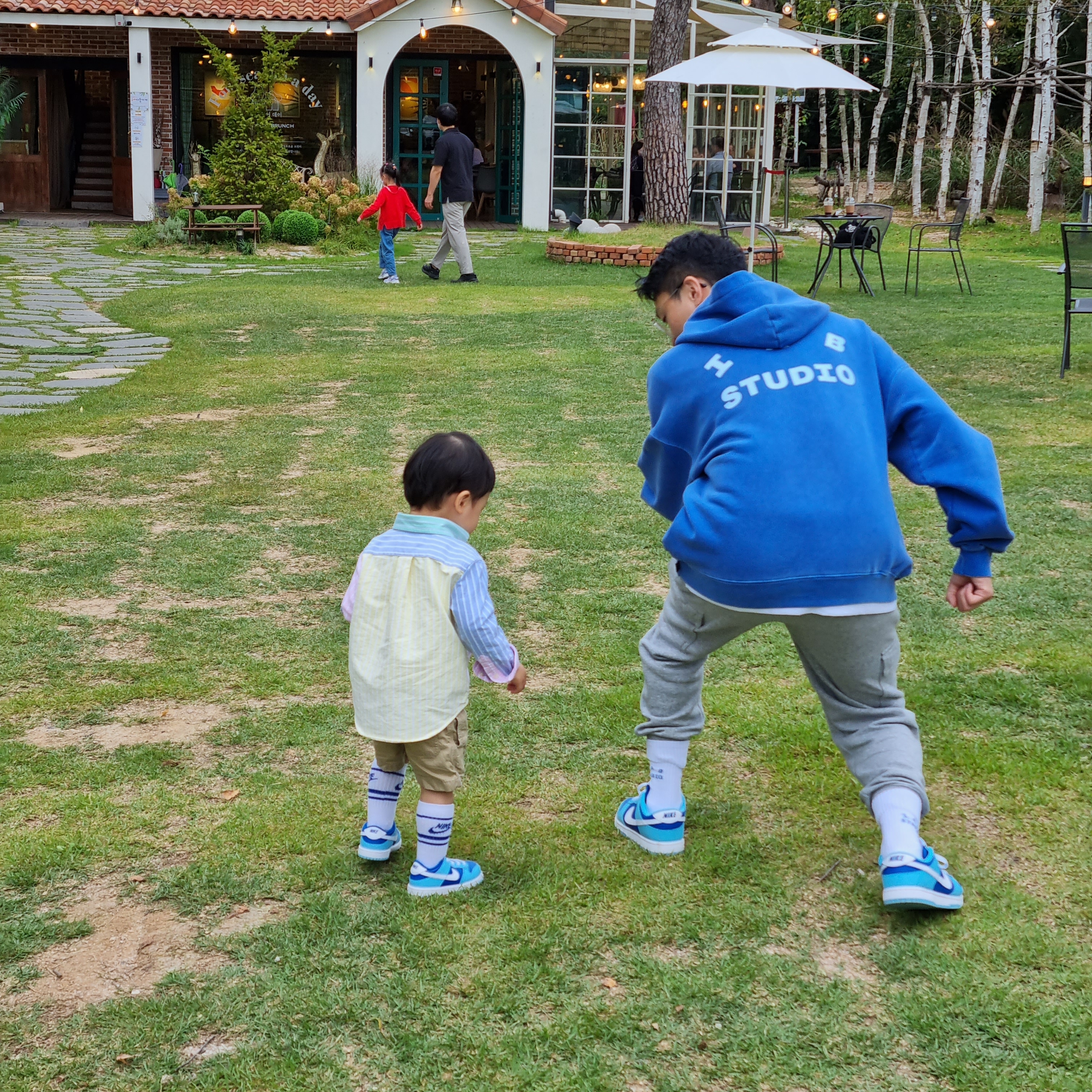 IAB Studio Pigment Hoodie Royal Blue - 22FW, Nike Dunk Low Retro QS Argon 착용 스타일