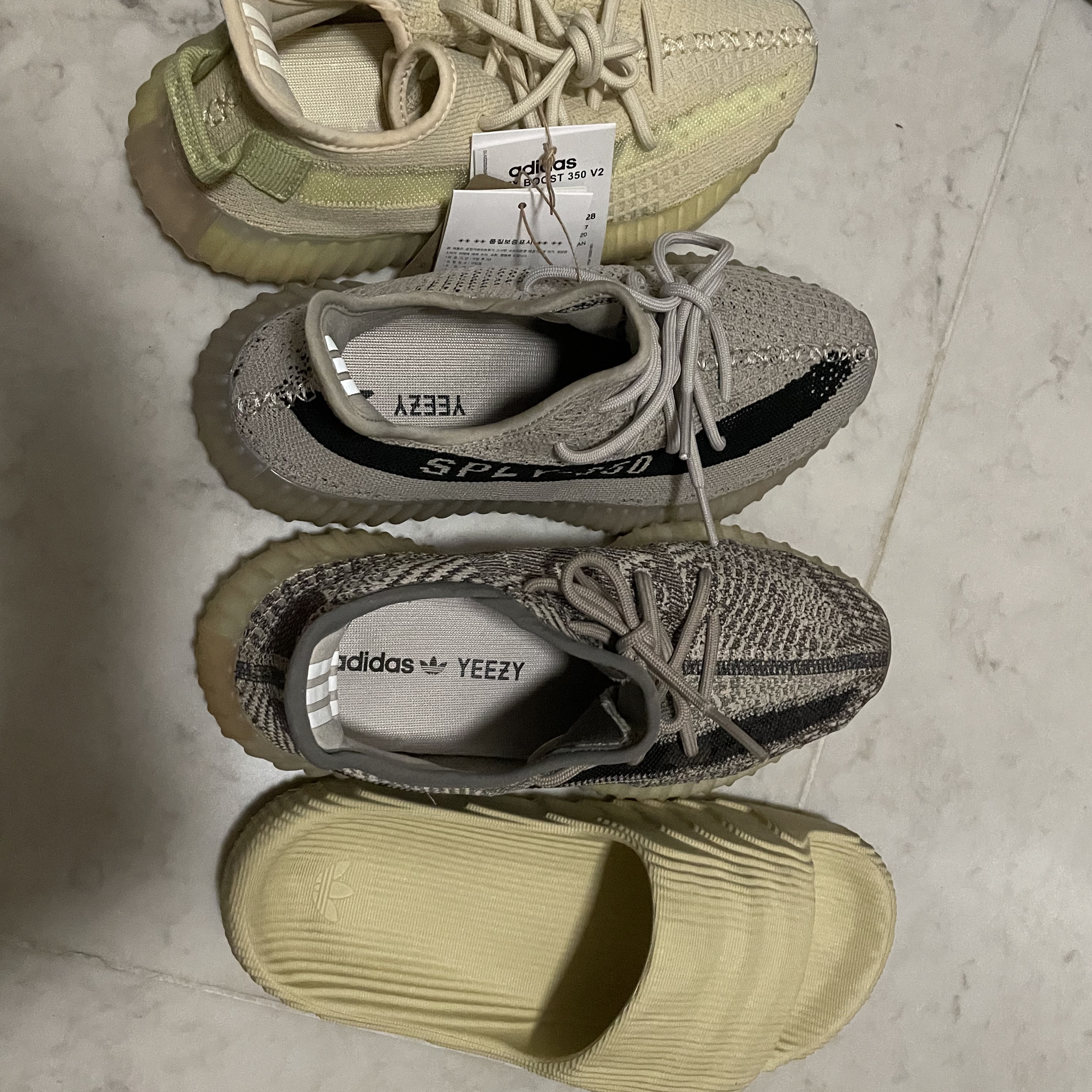 Adidas Yeezy Boost 350 V2 Slate Core Black 2022/2023, Adidas Yeezy Boost 350 V2 Flax 2020 착용 스타일