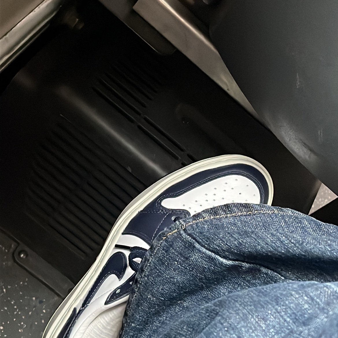 (W) Jordan 1 Elevate Low Midnight Navy 착용 스타일