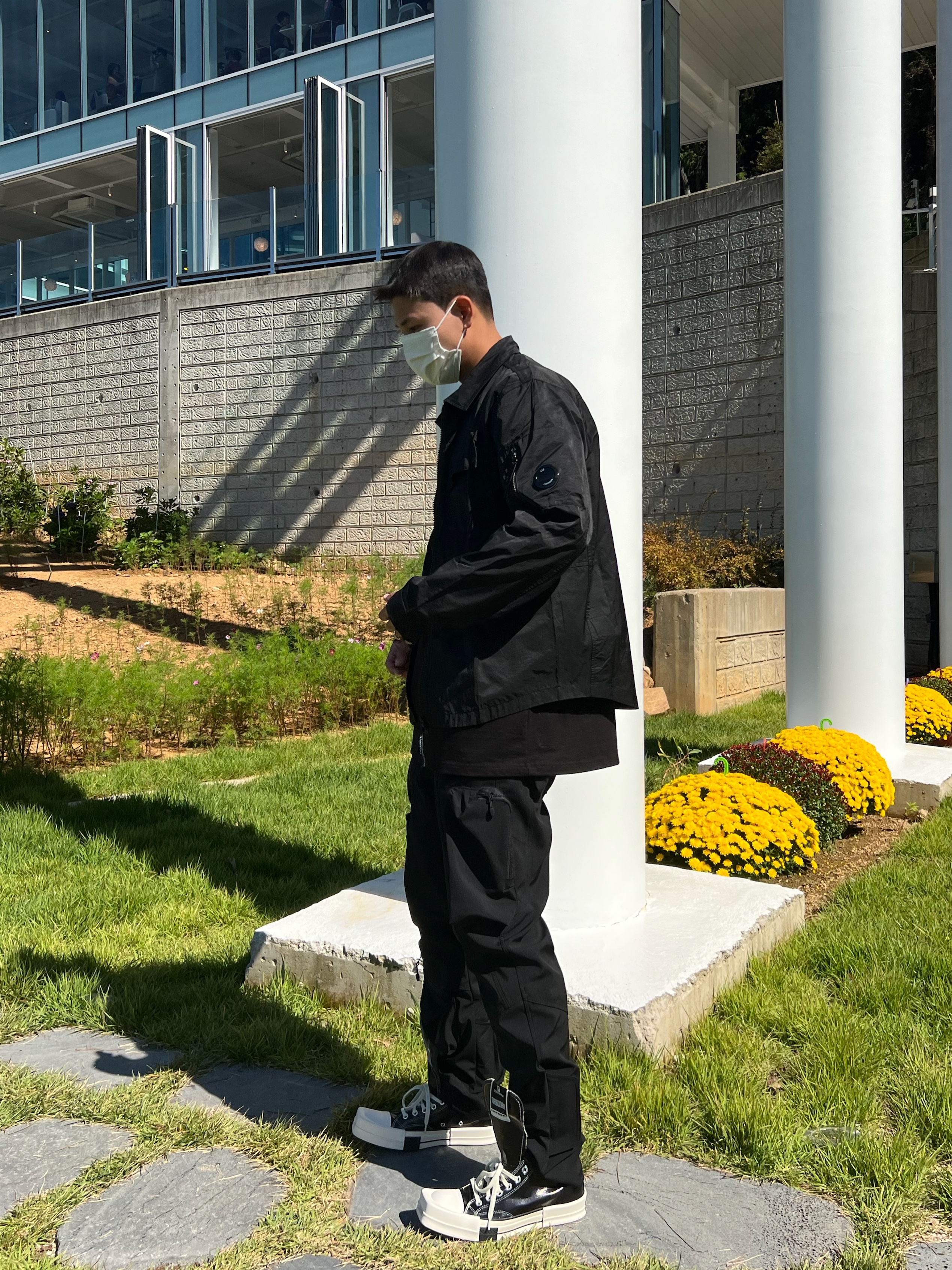 C.P. Company Taylon P Mixed Overshirt Black - 21FW, Undermycar Bucky Multi Pocket Dynamic Pants Rookie Black - 22SS 착용 스타일