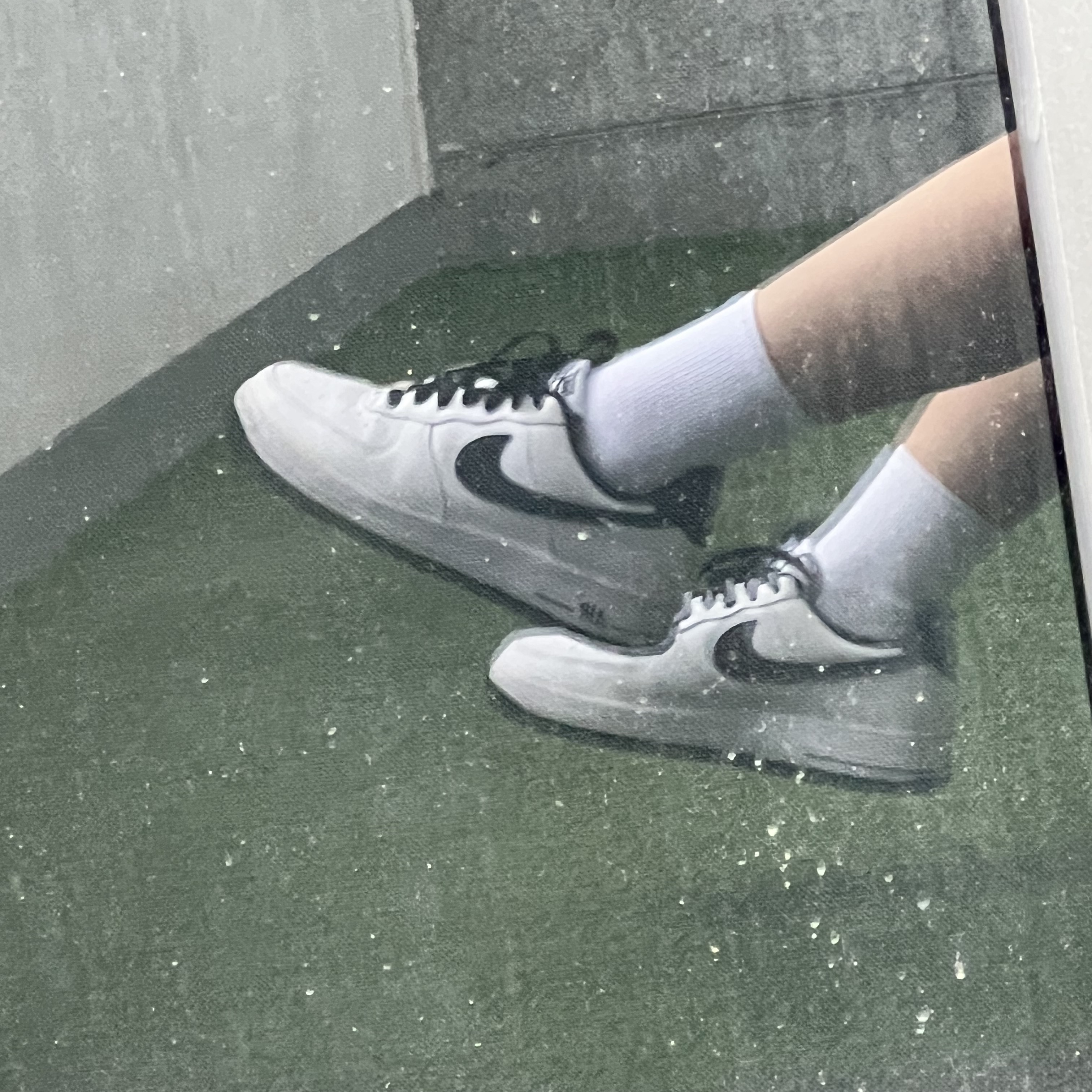 Nike Air Force 1 '07 White Black 착용 스타일