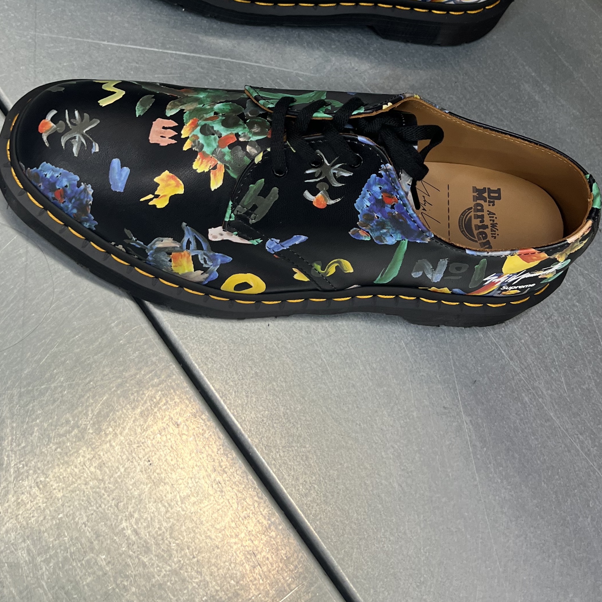 Dr. Martens x Supreme x Yohji Yamamoto 1461 3-Eye Shoe Black 착용 스타일