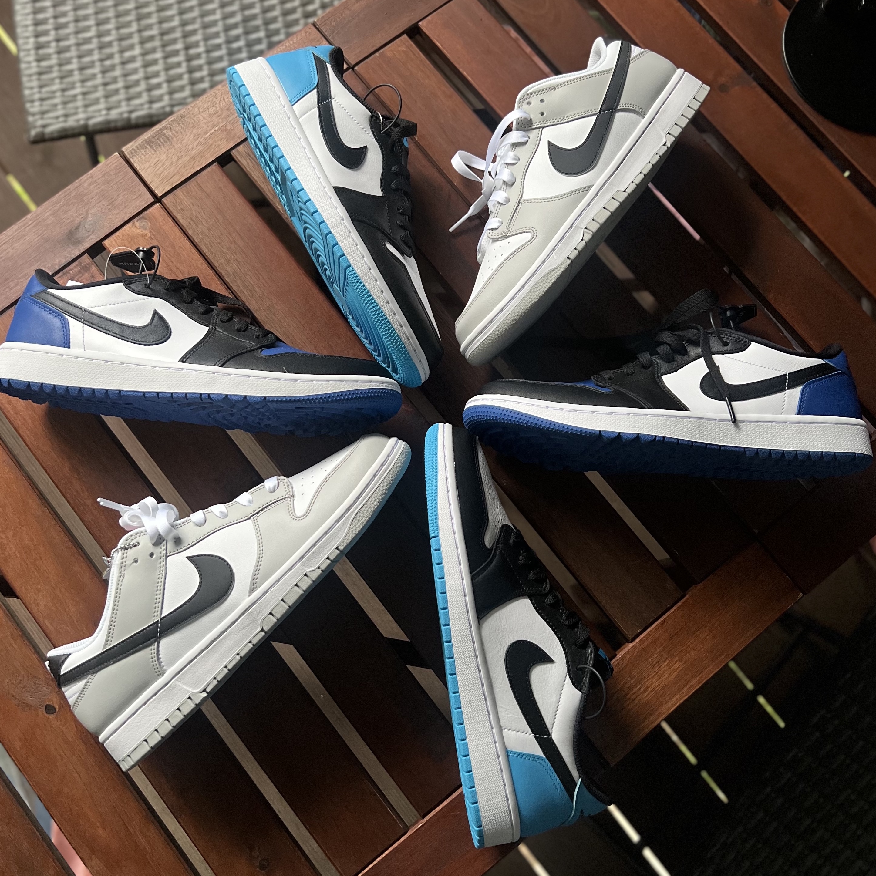 (W) Jordan 1 Retro Low OG Black and Dark Powder Blue, Jordan 1 Low Golf Sport Royal 착용 스타일