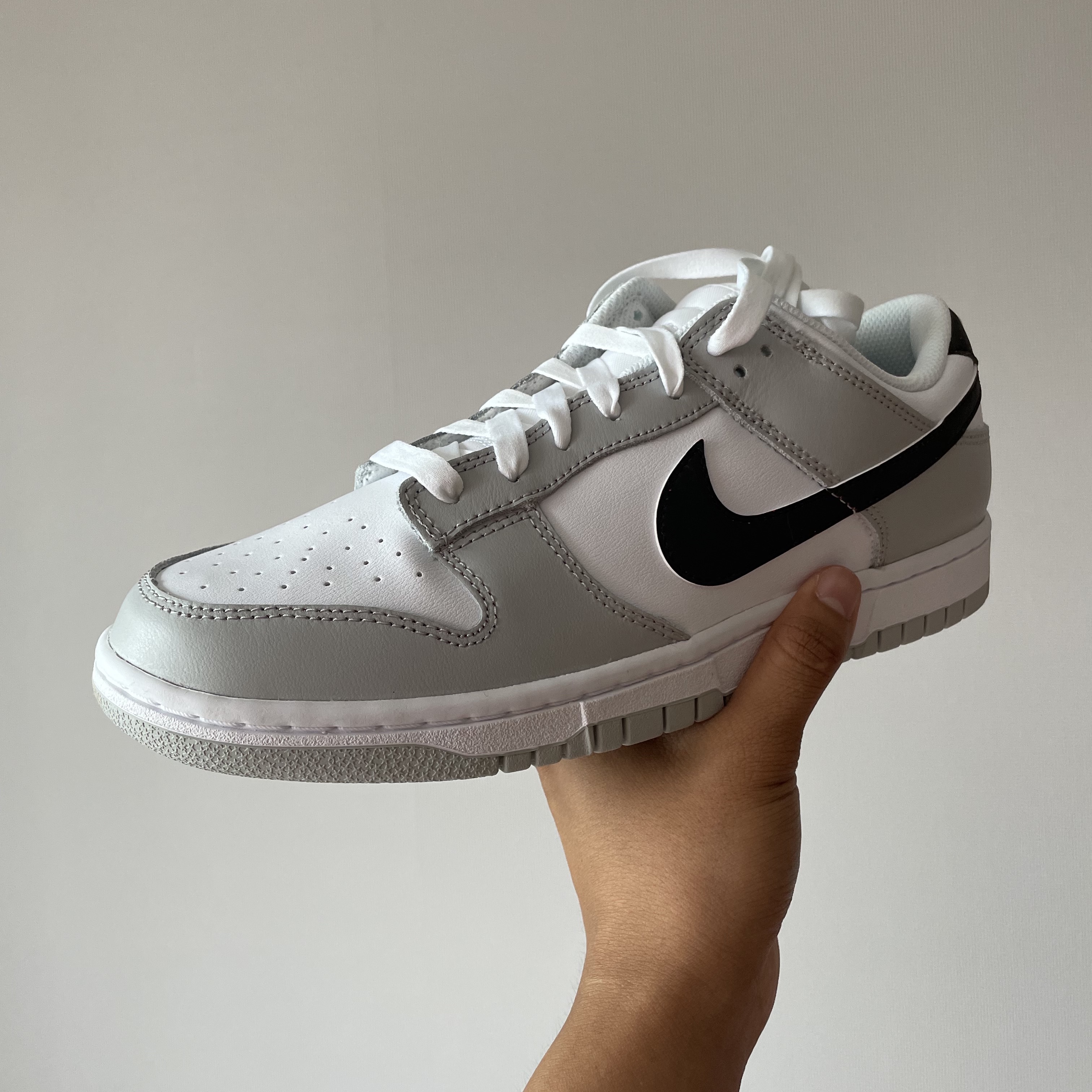 Nike Dunk Low Retro SE Jackpot Grey Fog 착용 스타일