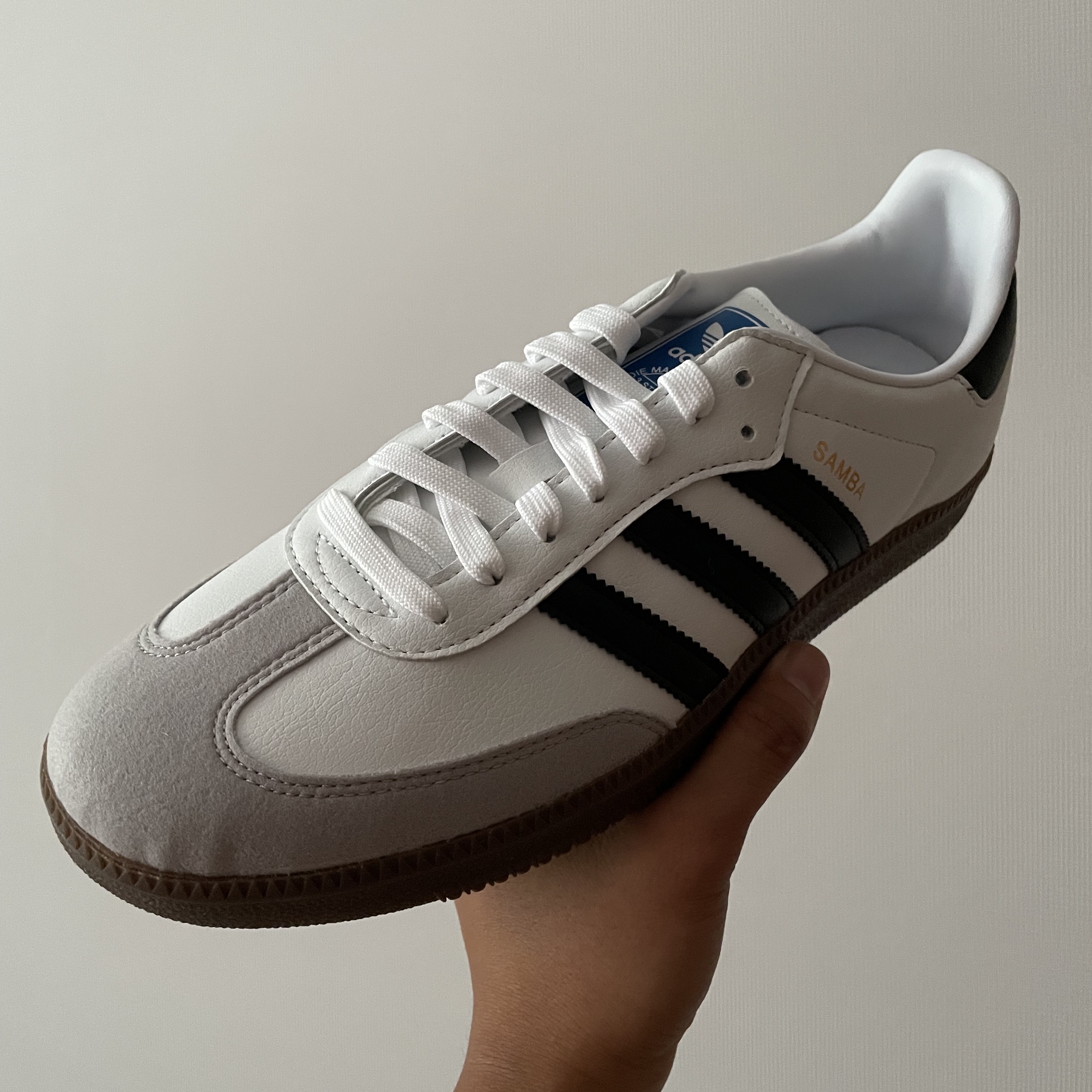 Adidas Samba Vegan White Black 착용 스타일