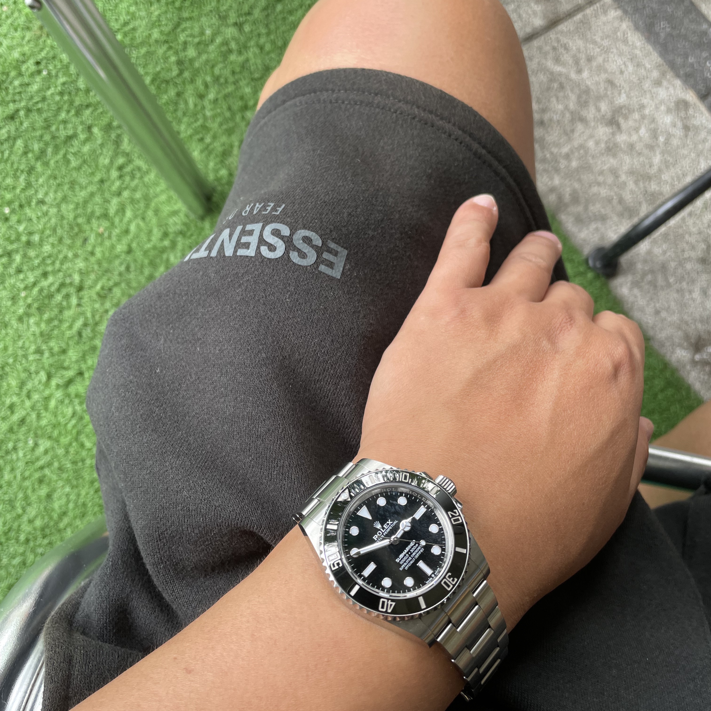 Rolex Submariner 41mm 124060 Black Oyster 착용 스타일