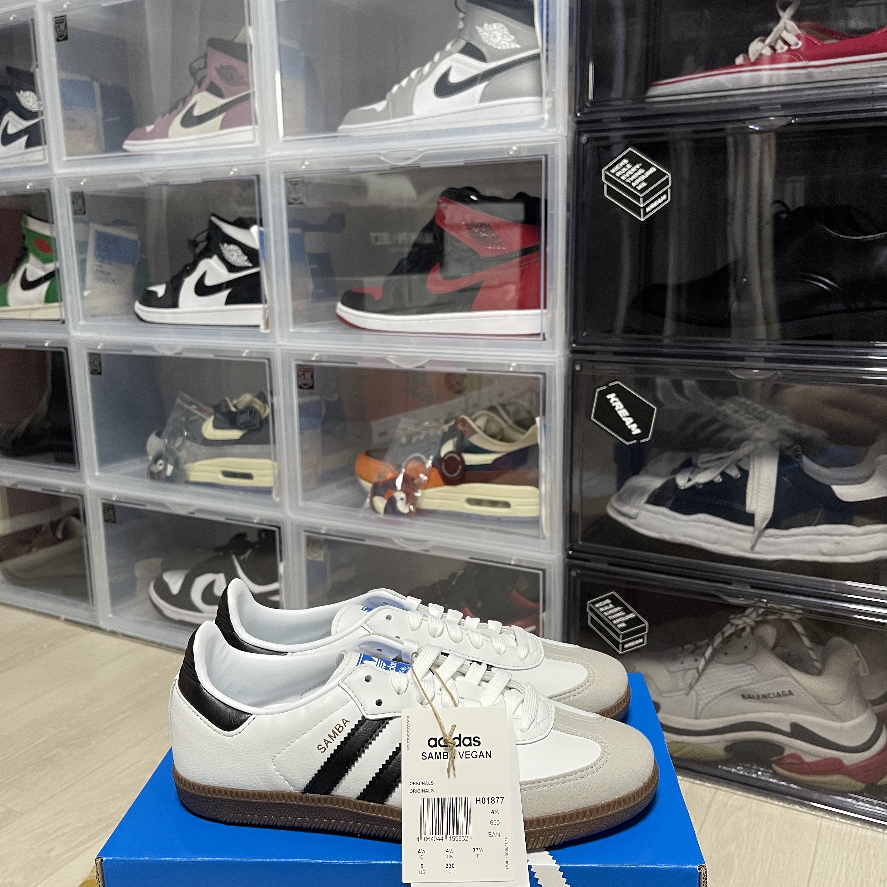 Adidas Samba Vegan White Black 착용 스타일 - 3