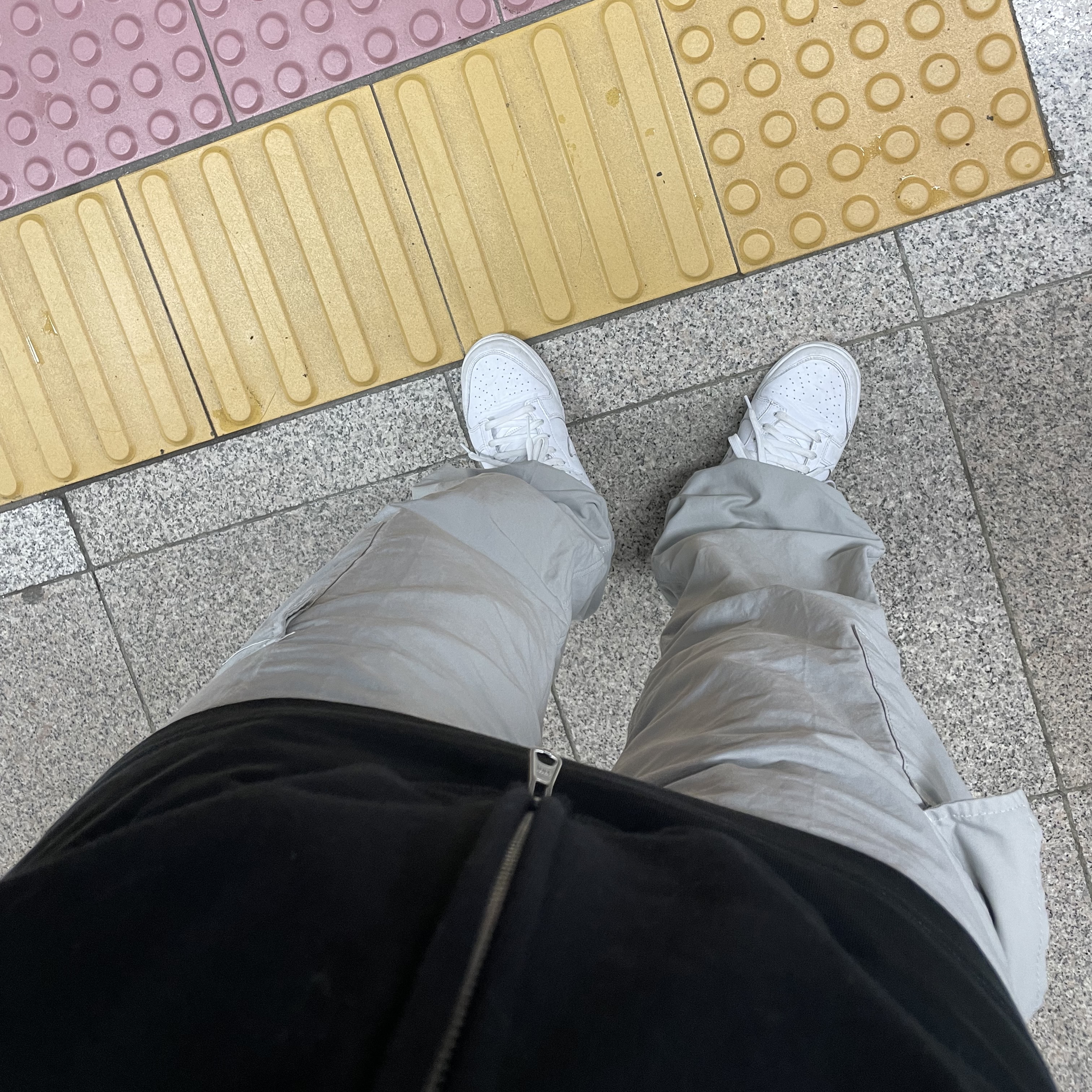 (W) Nike Dunk Low Triple White 착용 스타일
