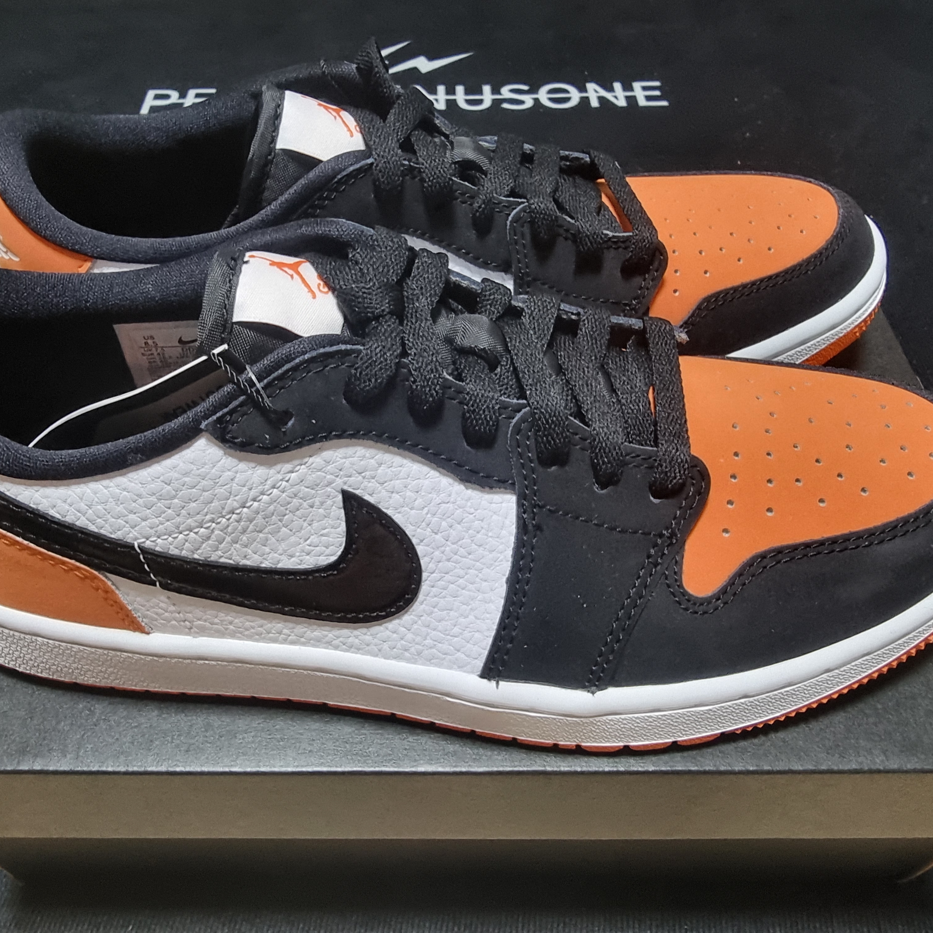 Jordan 1 Low Golf Starfish 착용 스타일