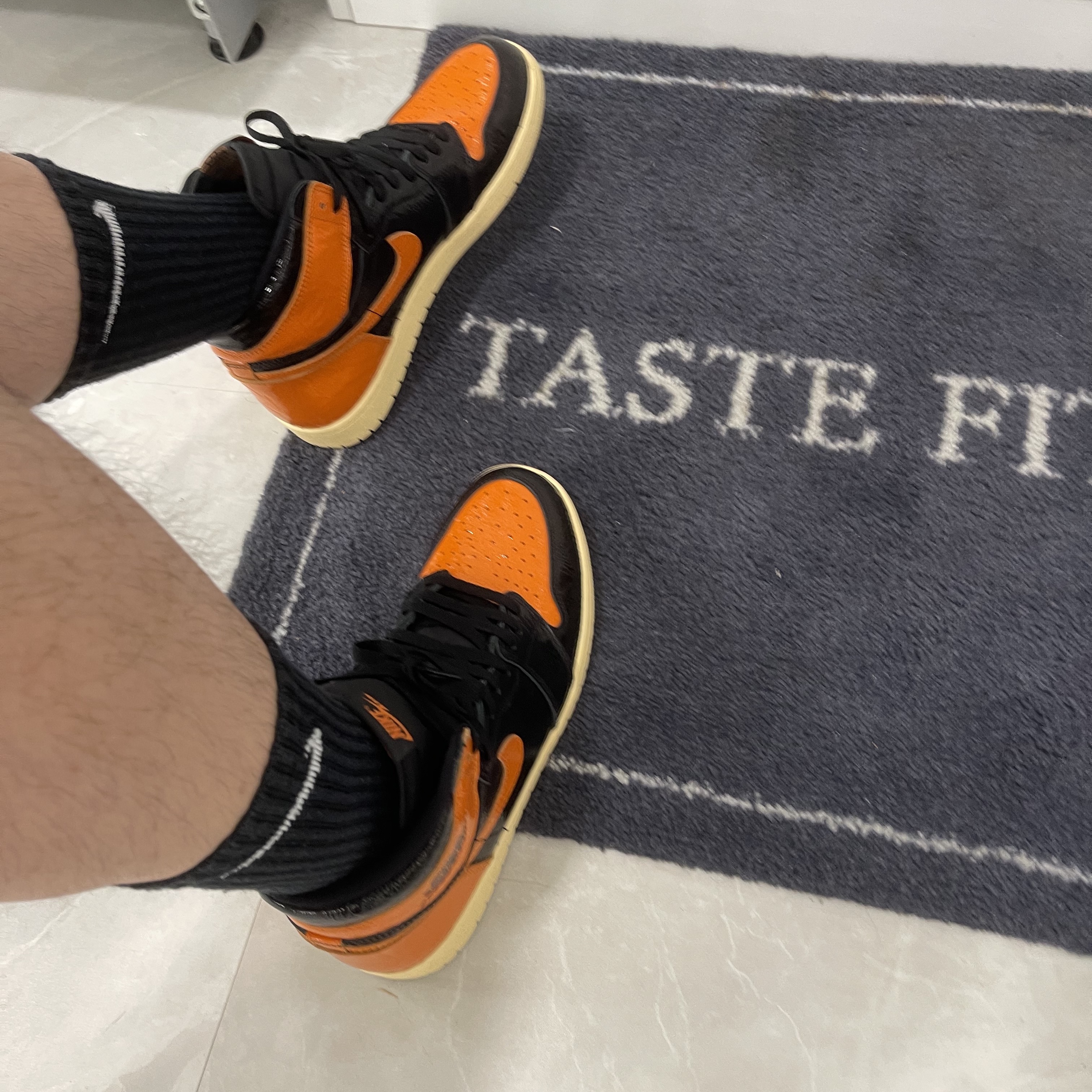 Jordan 1 Retro High Shattered Backboard 3.0 착용 스타일 - 3