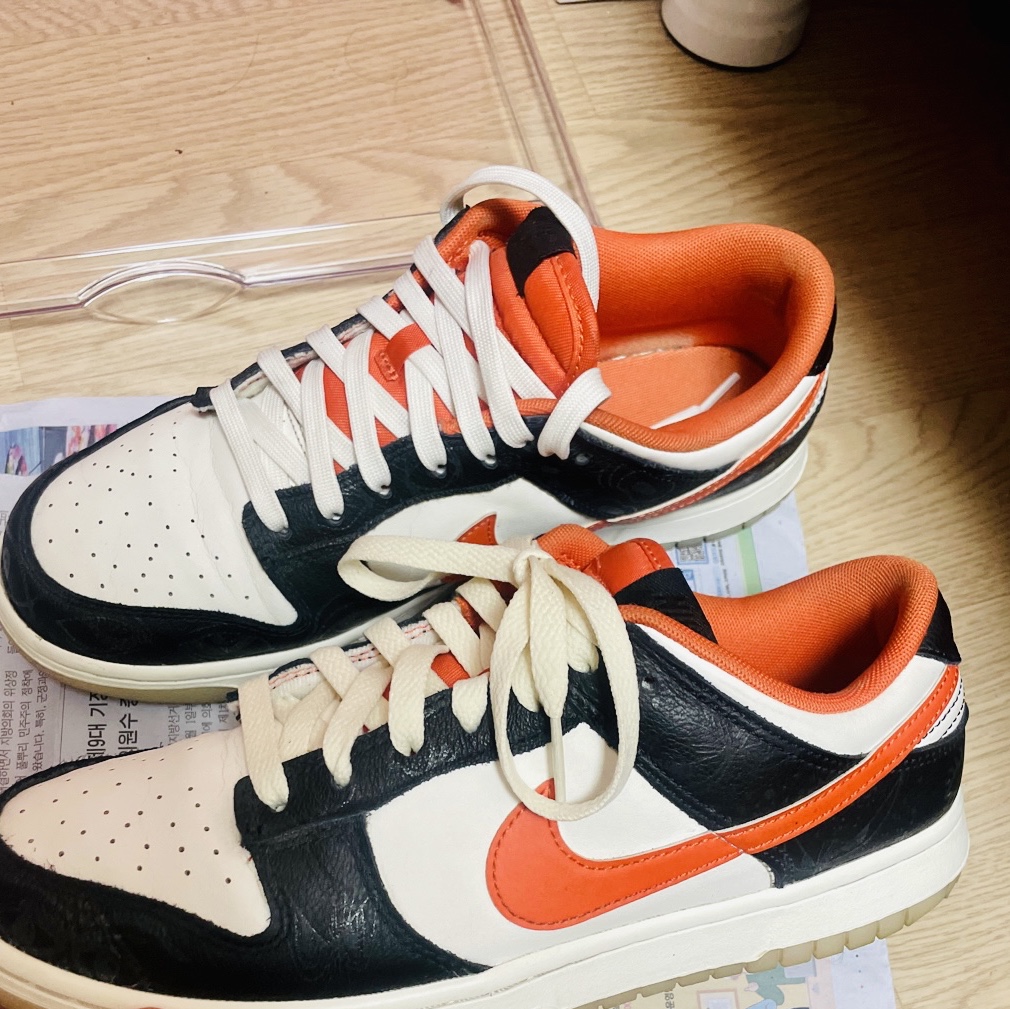 Nike Dunk Low Retro PRM Halloween 착용 스타일