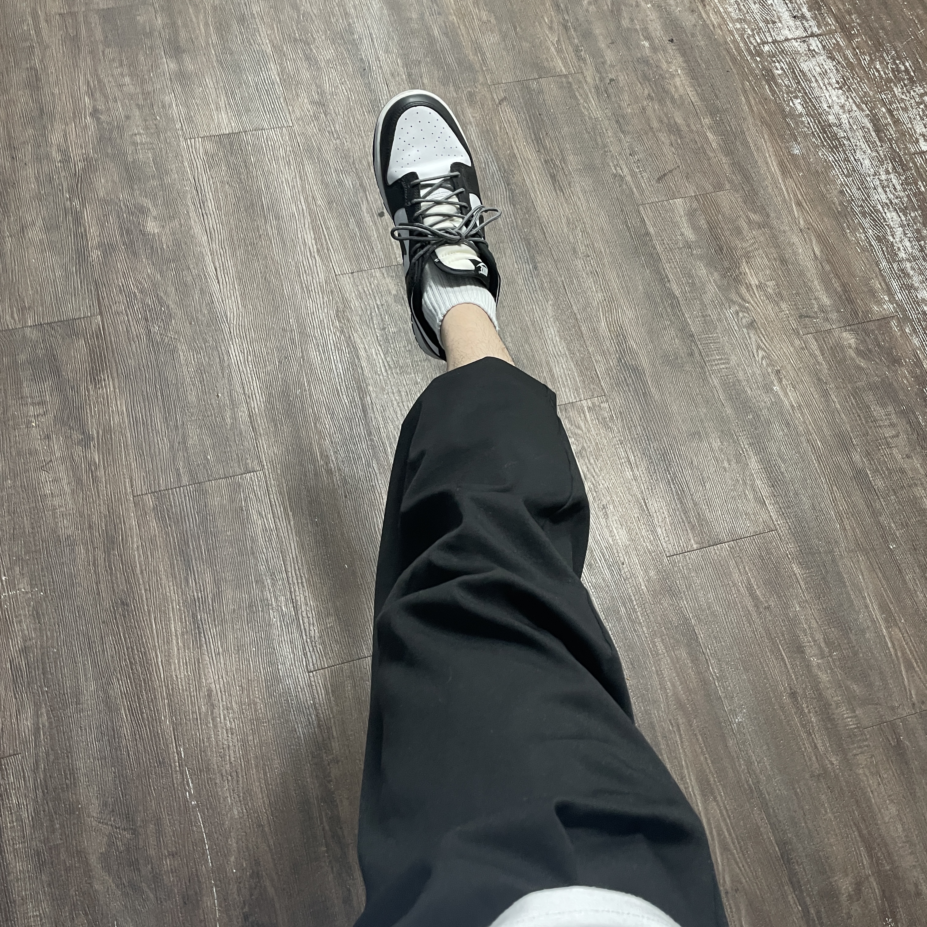 Nike Dunk Low Retro Black 착용 스타일 - 1