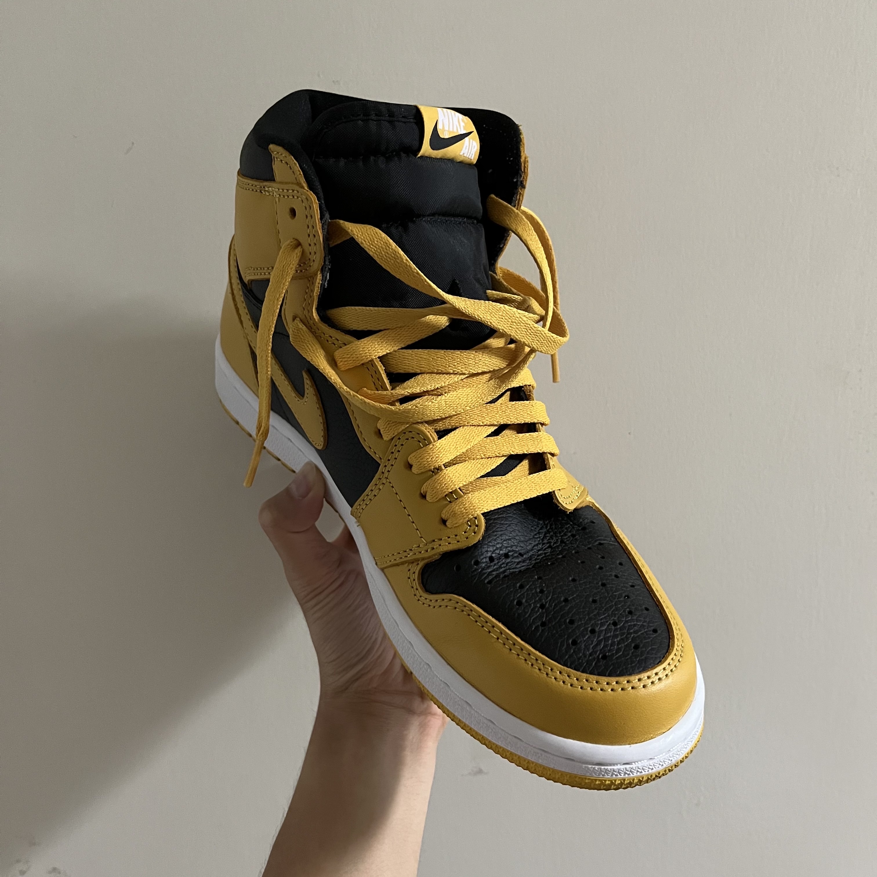 Jordan 1 Retro High OG Pollen 착용 스타일 - 2