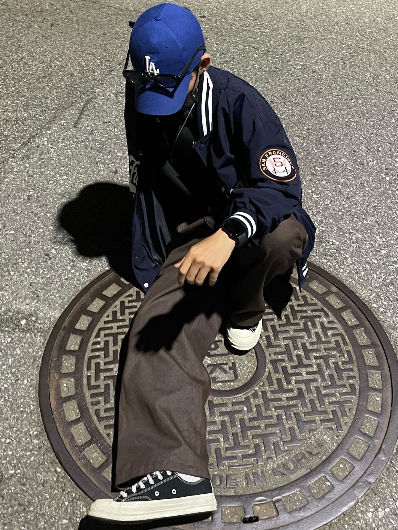 Converse x Play Comme des Garcons Chuck 70 Ox Black, Apple Watch Series 7 45mm GPS Blue Aluminum Case with Sport Band Abyss Blue (국내 정식 발매 제품) 착용 스타일