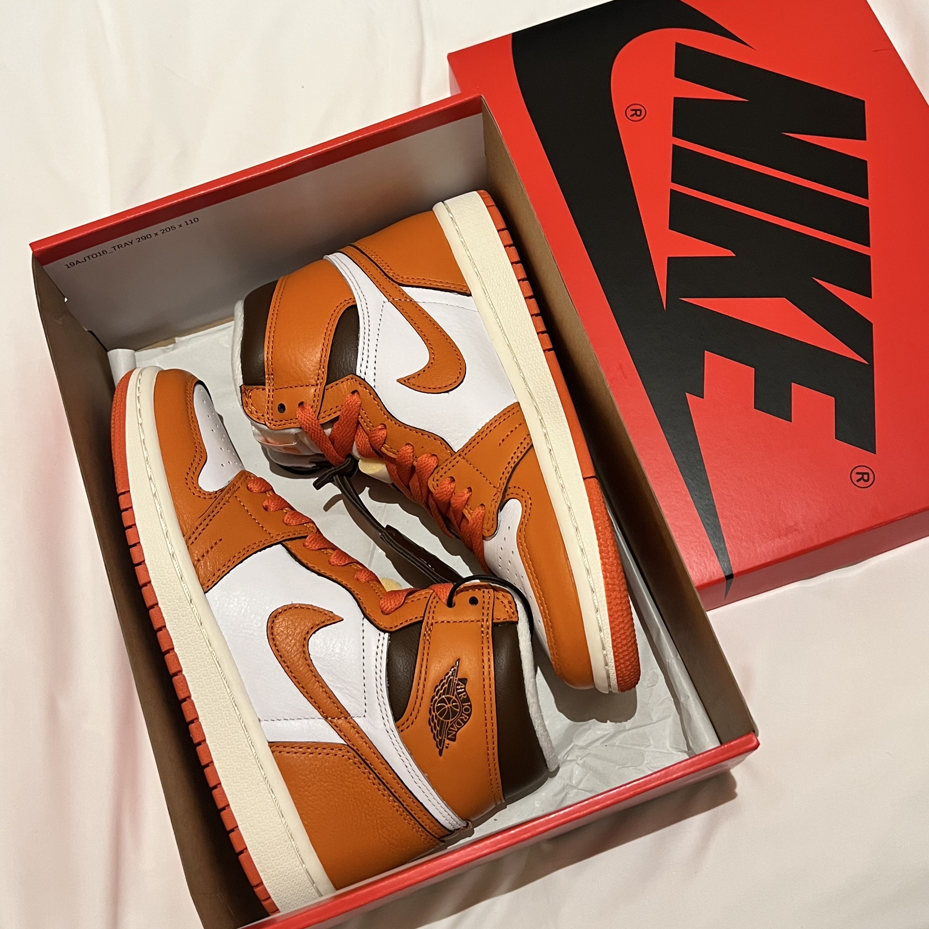 (W) Jordan 1 Retro High OG Starfish 착용 스타일 - 2