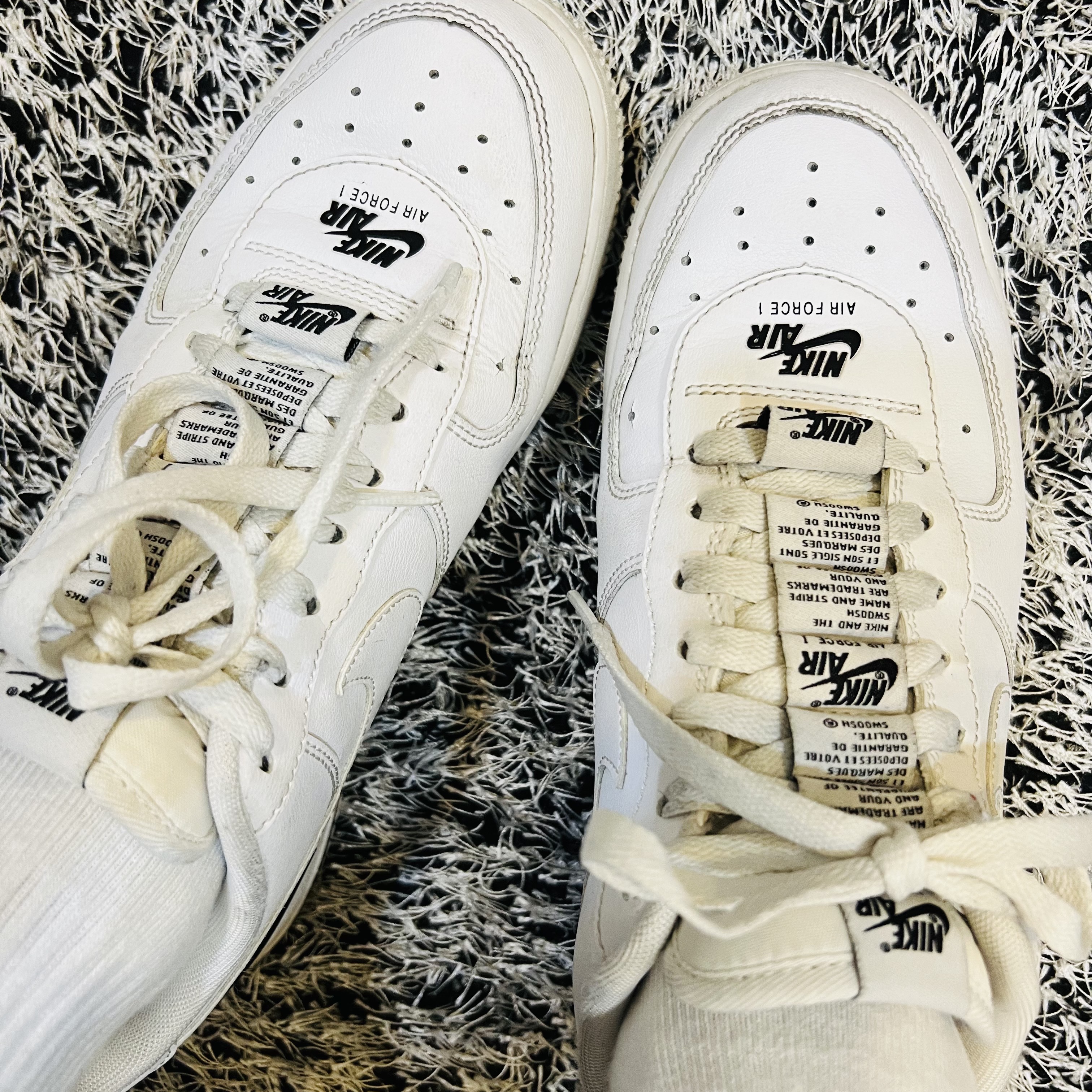 Nike Air Force 1 '07 Low Added Air White 착용 스타일