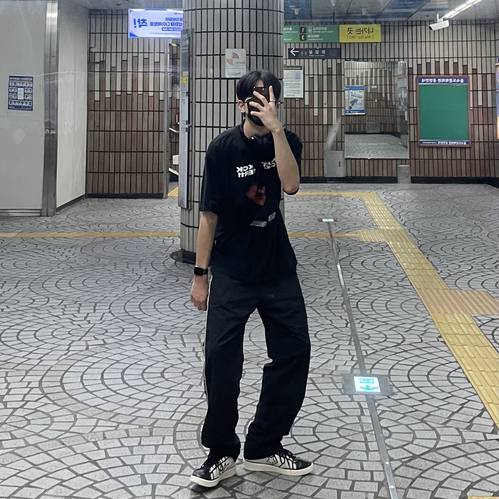 Converse x Joshua Vides Pro Leather Natural Ivory 착용 스타일 - 1