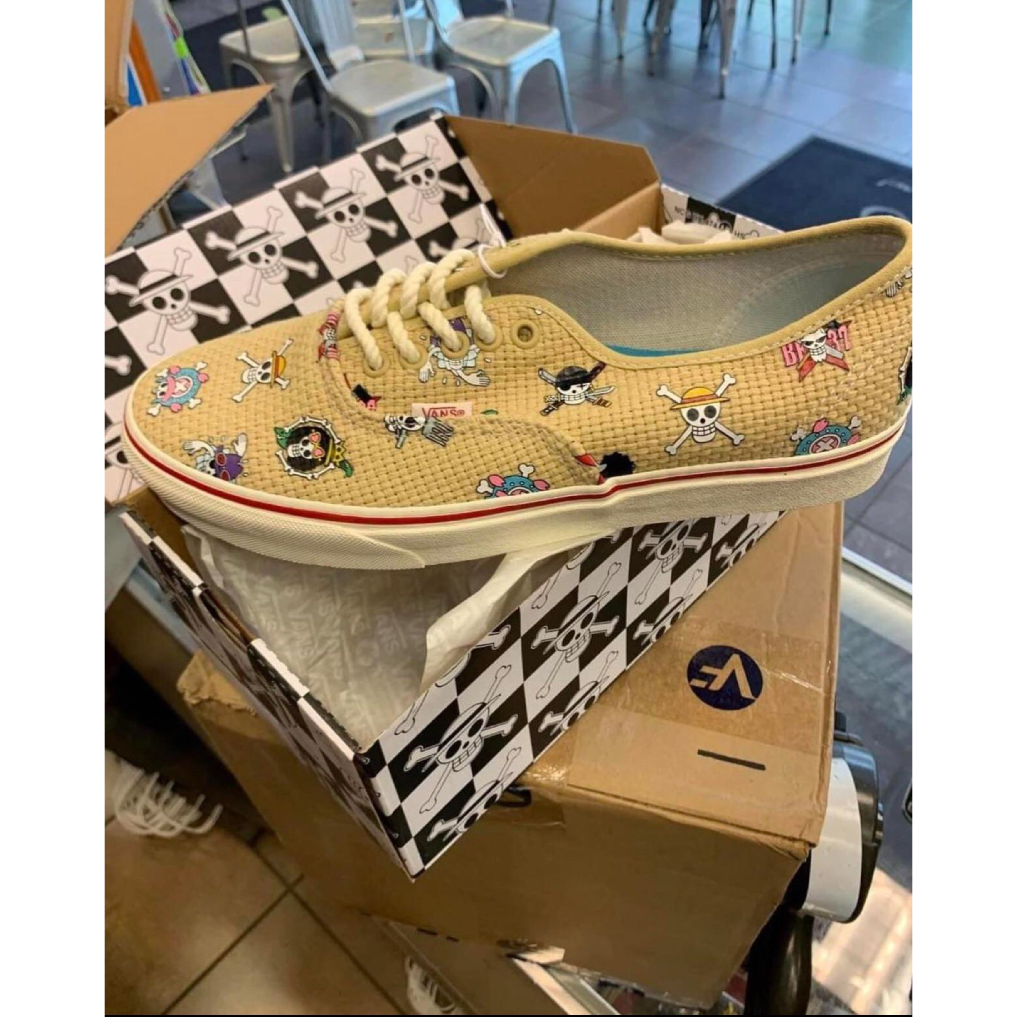 Vans x One Piece Authentic Sand 착용 스타일 - 4