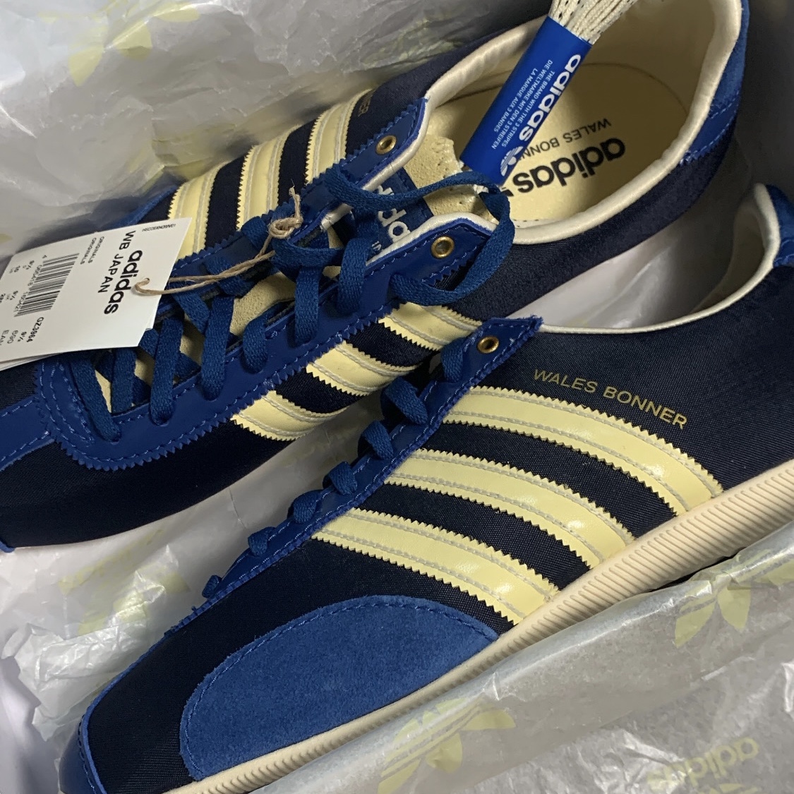 Adidas x Wales Bonner Japan Shoes Legend Ink, Arc'teryx Zeta SL Jacket Black 착용 스타일 - 1