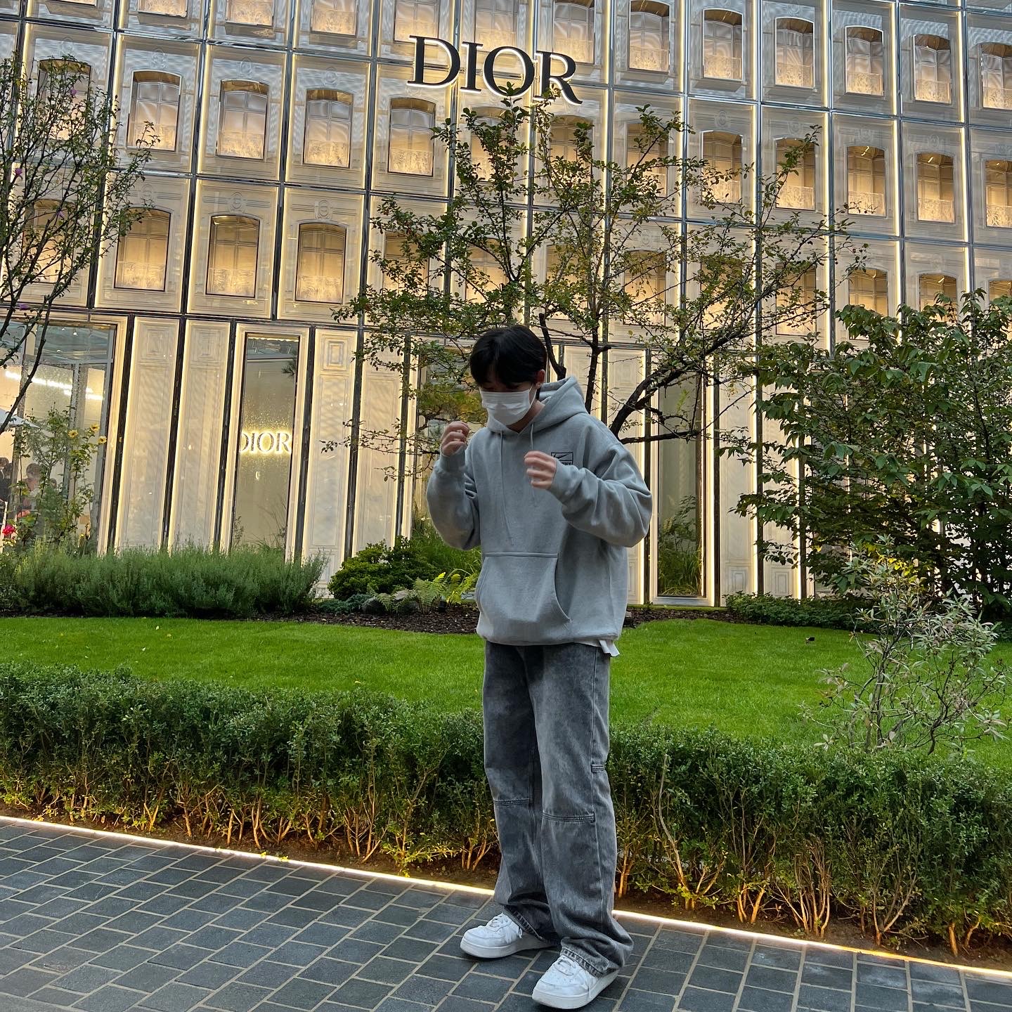 Nike x Stussy NRG RA Pullover Hoodie Dark Grey Heather (DJ9488-063), Nike Air Force 1 '07 Low White 착용 스타일 - 2