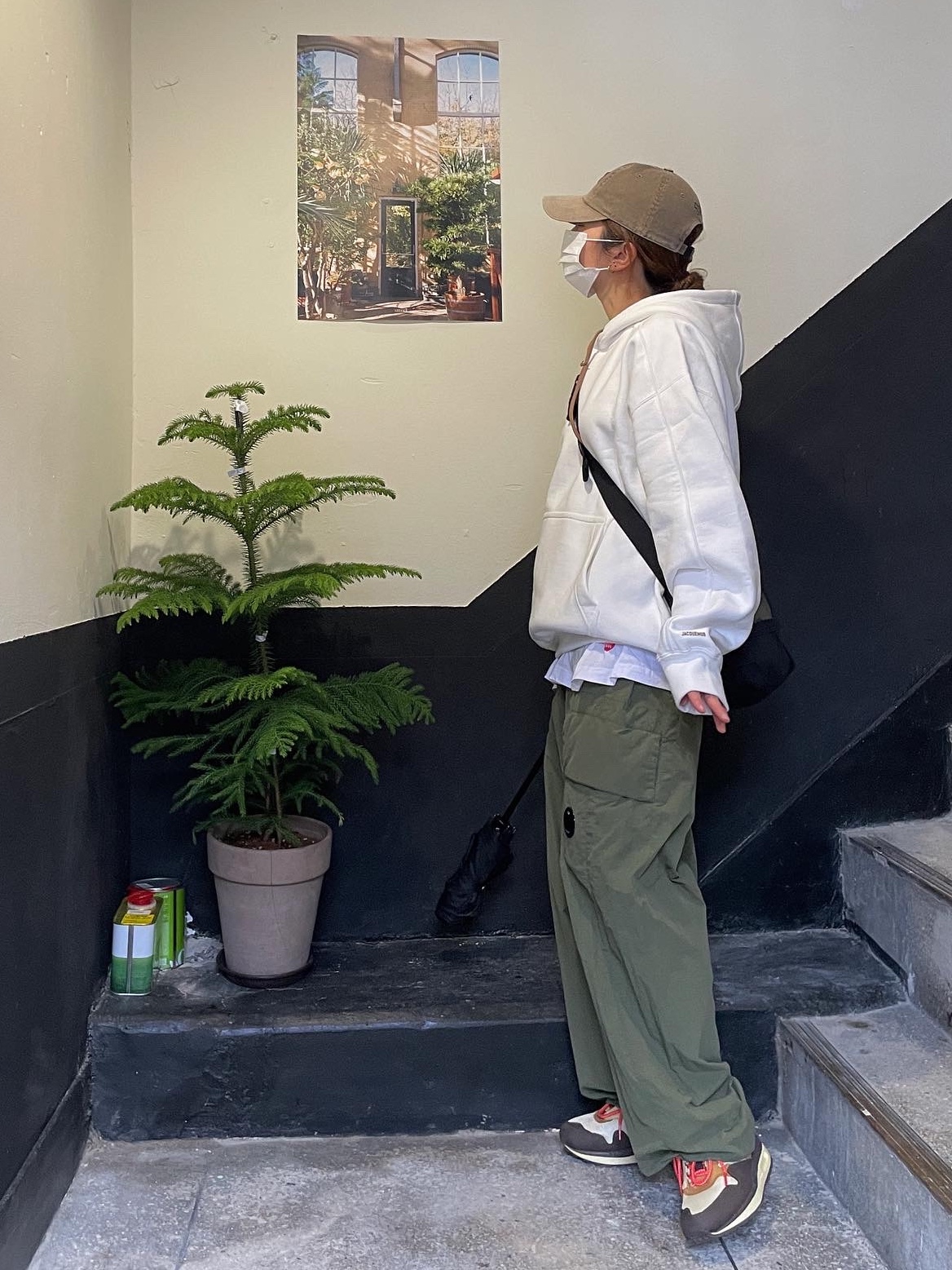 Nike x Jacquemus NRG Fleece Hoodie Sail - Asia, Nike x Travis Scott Air Max 1 Cact.us Brown 착용 스타일 - 2
