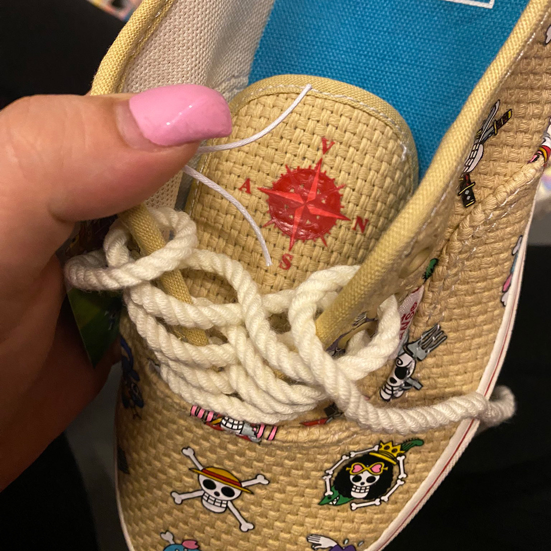 Vans x One Piece Authentic Sand 착용 스타일 - 5