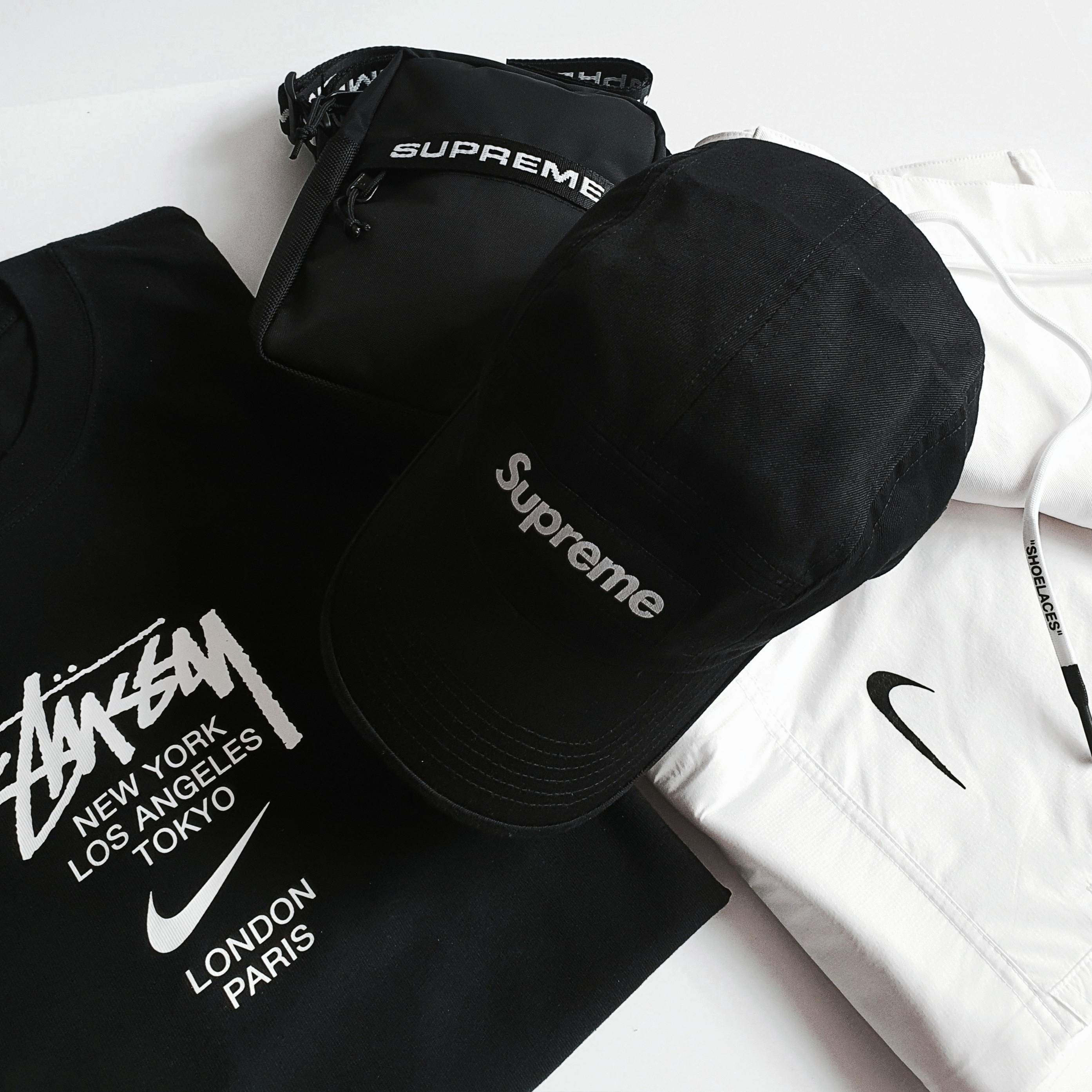 Nike x Off-White NRG Pants White, Supreme Shoulder Bag Black - 22FW 착용 스타일