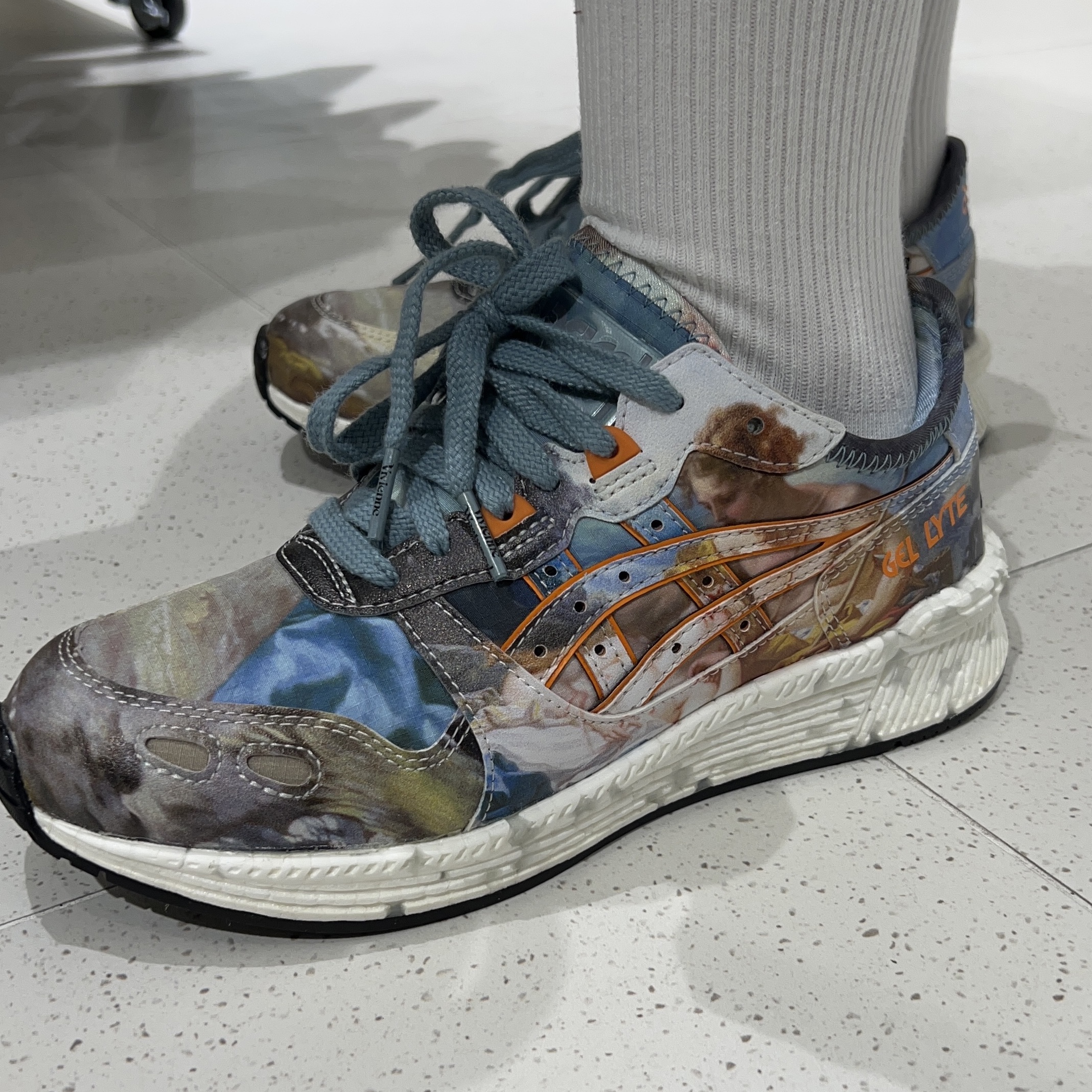 Asics x Vivienne Westwood Hyper Gel-Lyte 착용 스타일 - 1