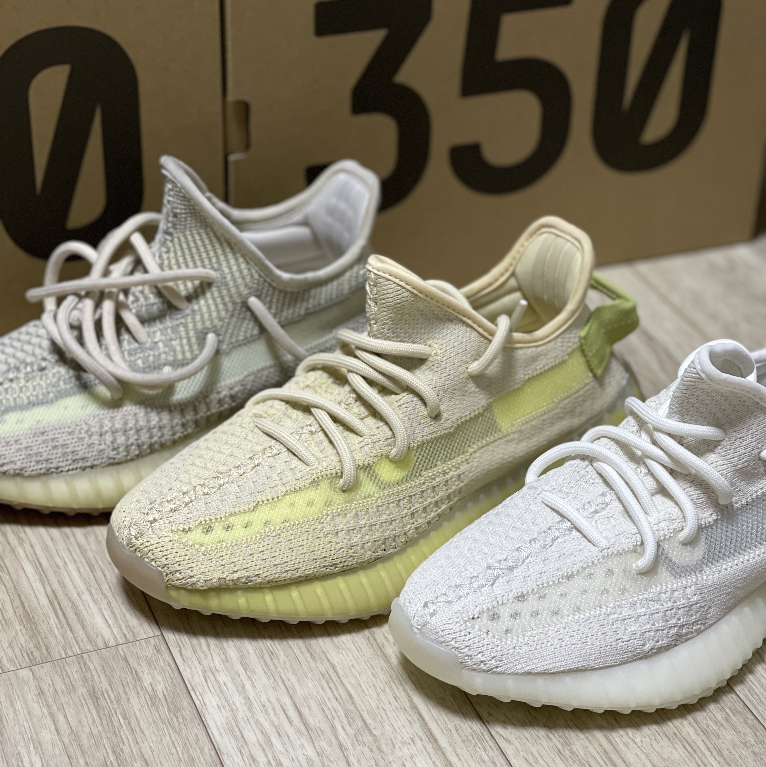 Adidas Yeezy Boost 350 V2 Bone, Adidas Yeezy Boost 350 V2 Flax 2022 착용 스타일 - 1