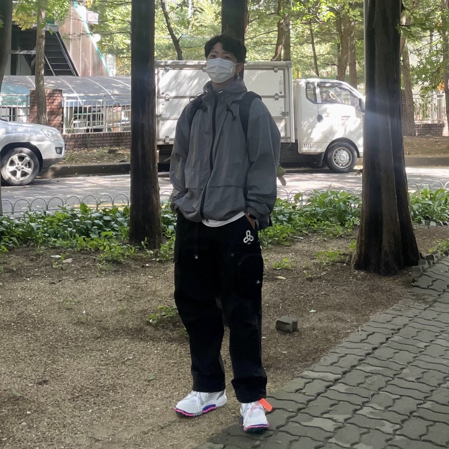 Nike x Off-White Air Force 1 Mid SP White 착용 스타일