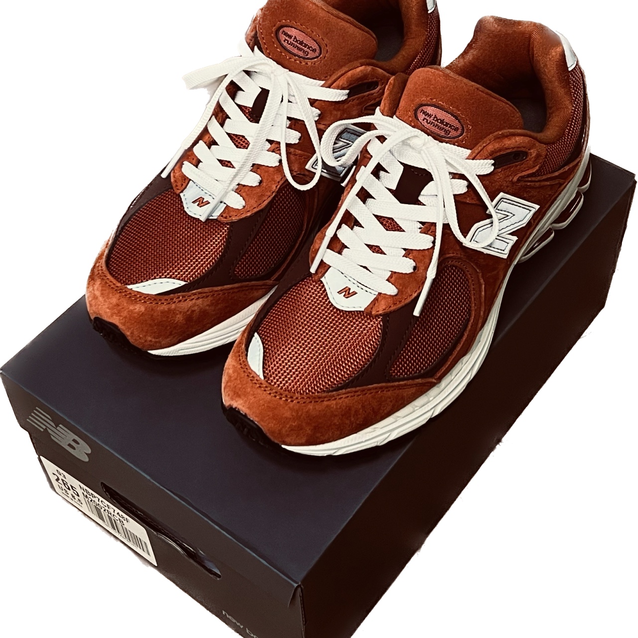 New Balance 2002R Rust Oxide 착용 스타일