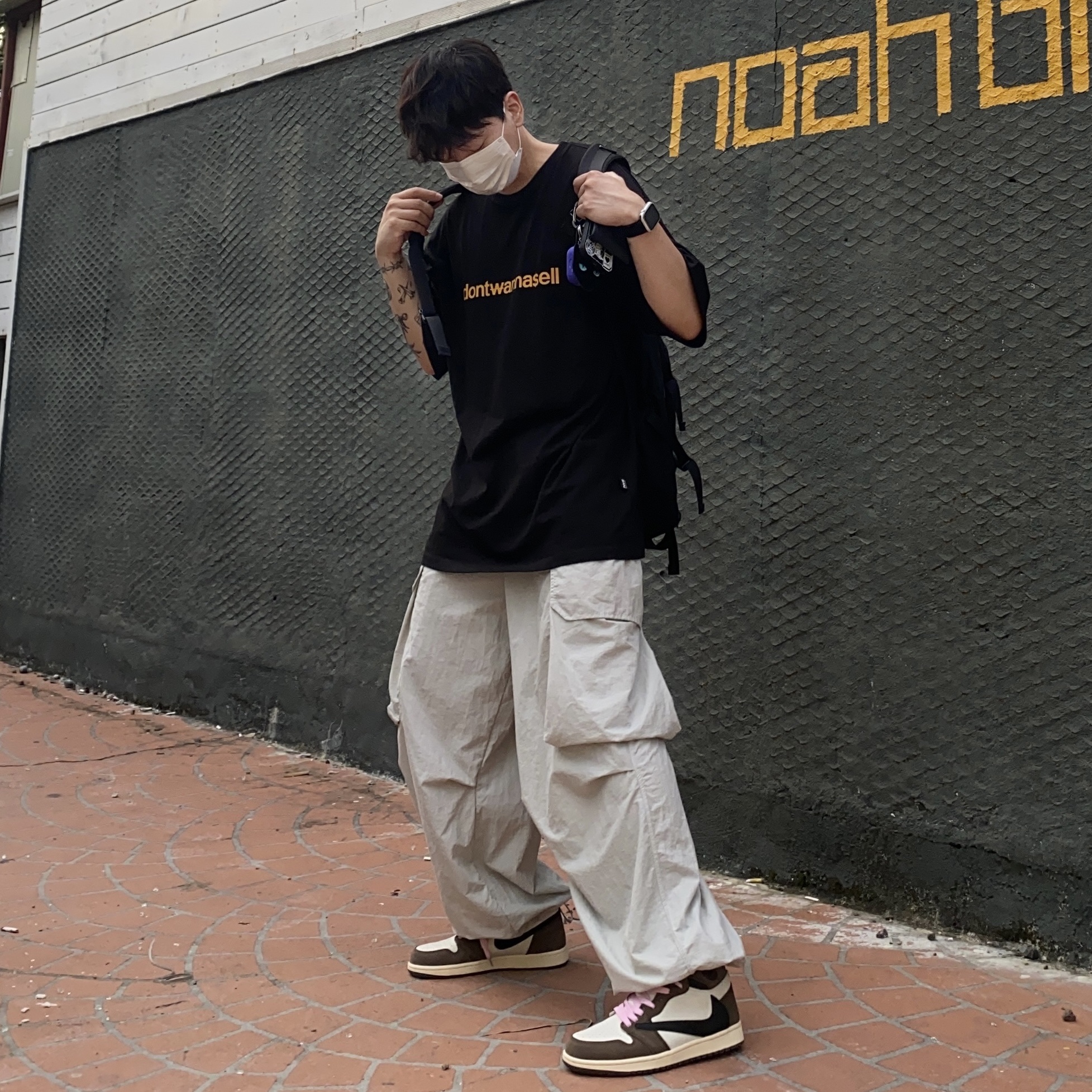 Jordan 1 x Travis Scott Retro High OG SP Mocha 착용 스타일