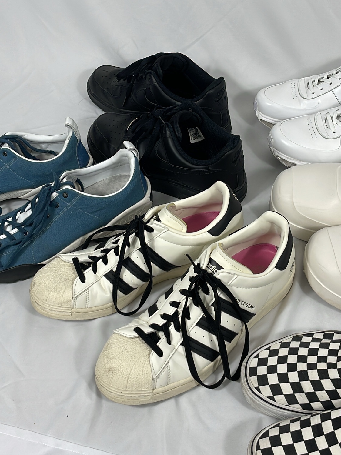 Adidas x Andre Saraiva Superstar Cream White Core Black 착용 스타일 - 3