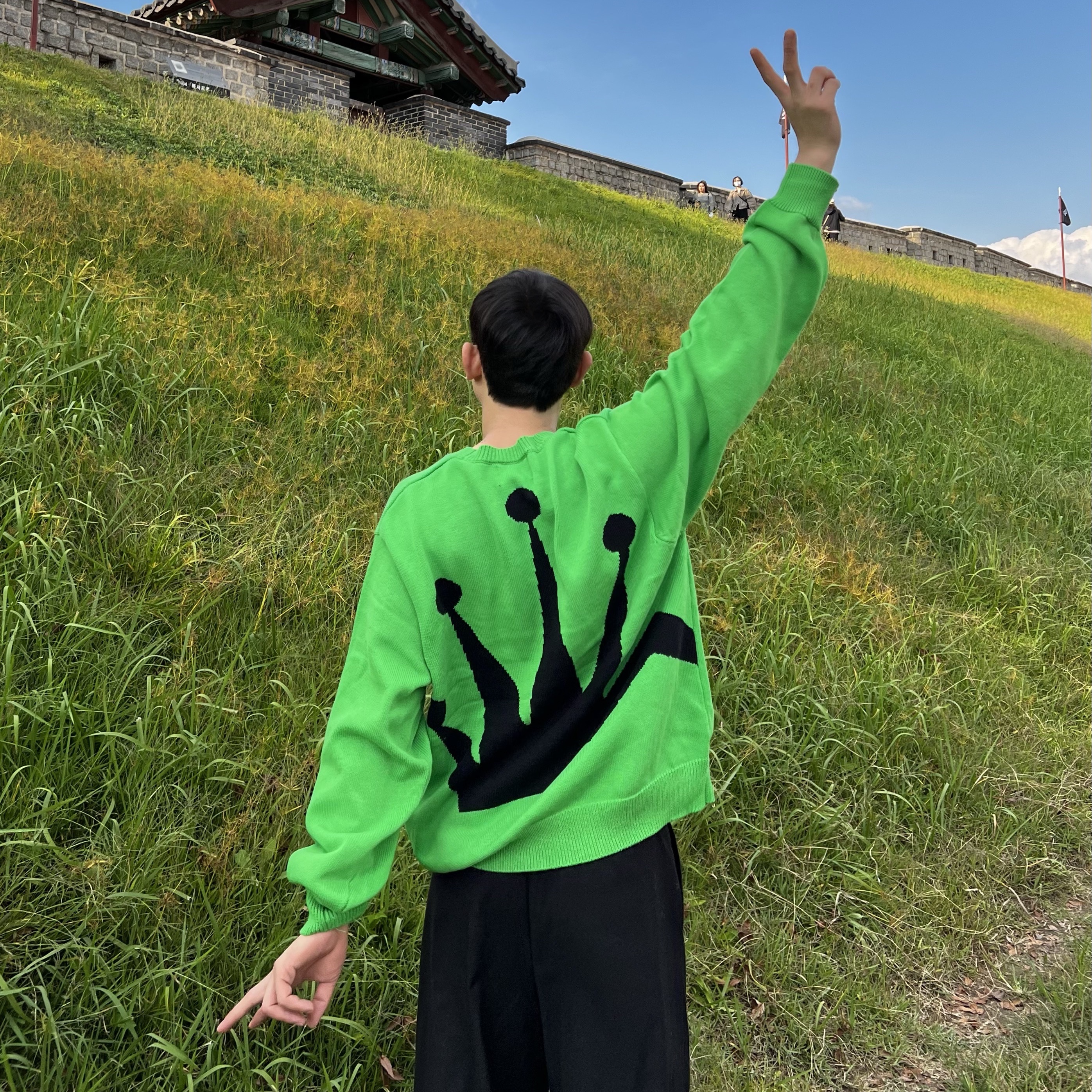 Stussy Bent Crown Sweater Lime 착용 스타일 - 4