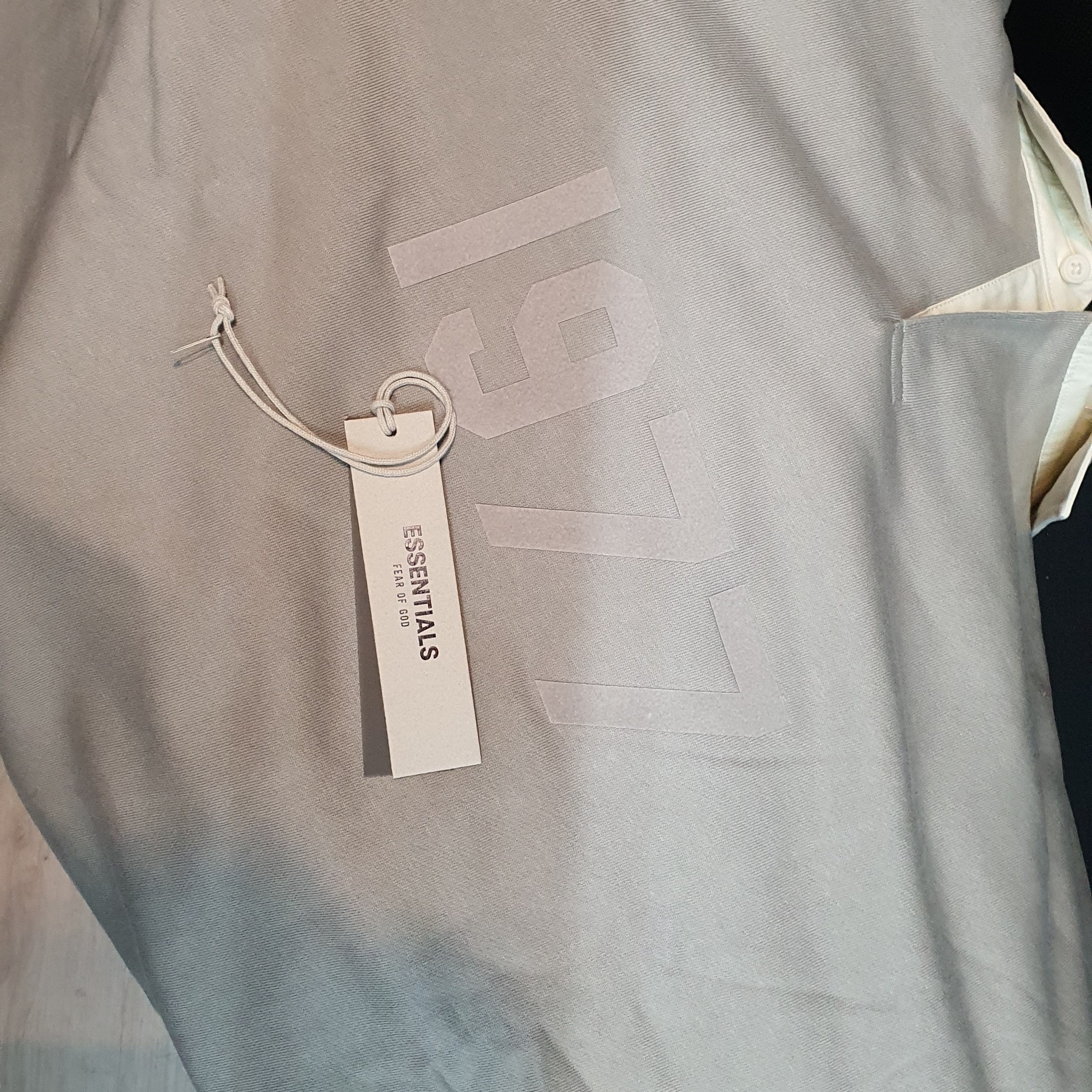 Essentials 1977 Henley Rugby Long Sleeve Polo Smoke - 22FW 착용 스타일 - 1
