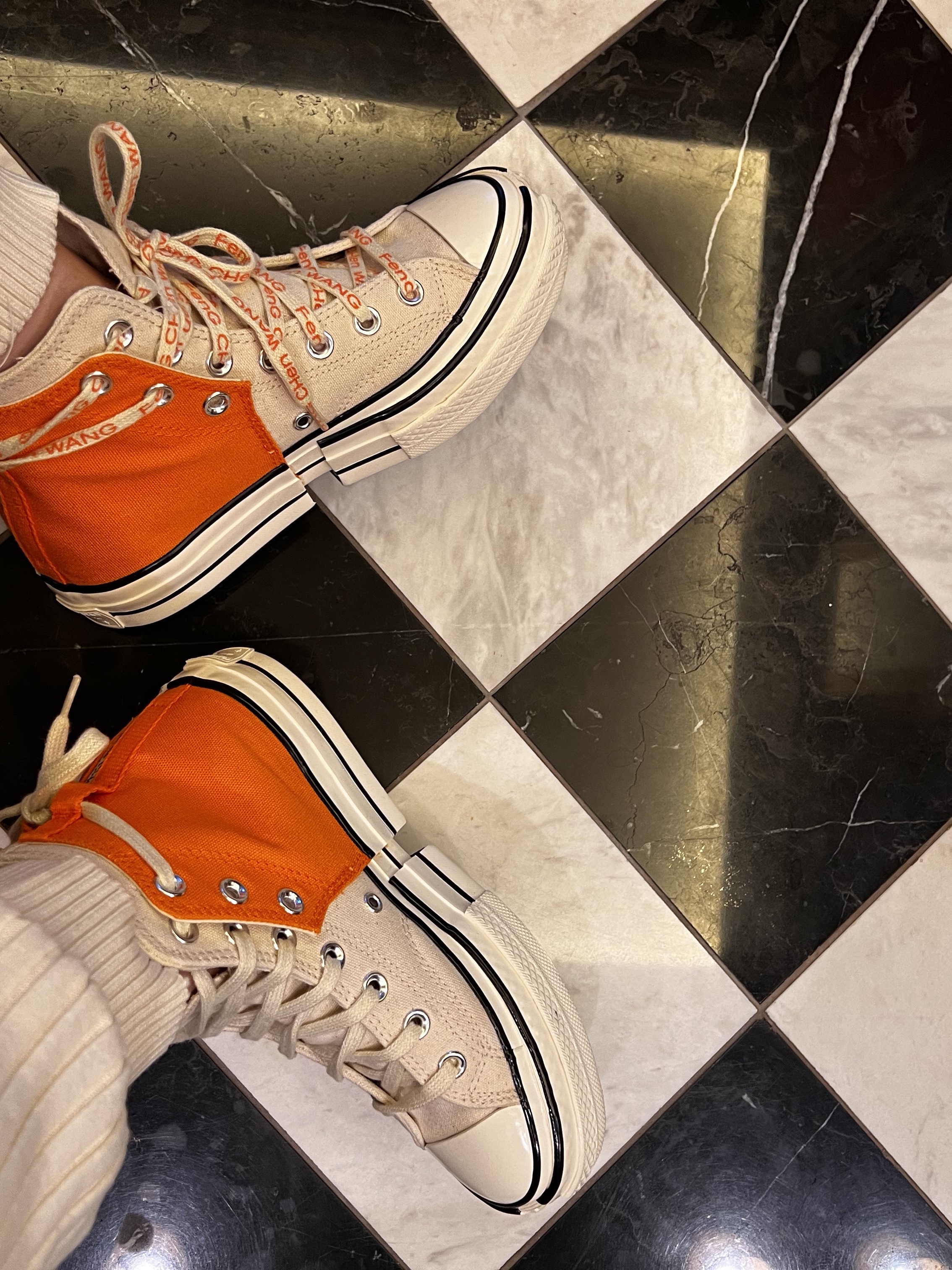 Converse x Feng Chen Wang Chuck 70 2-in-1 Persimmon Orange 착용 스타일 - 5