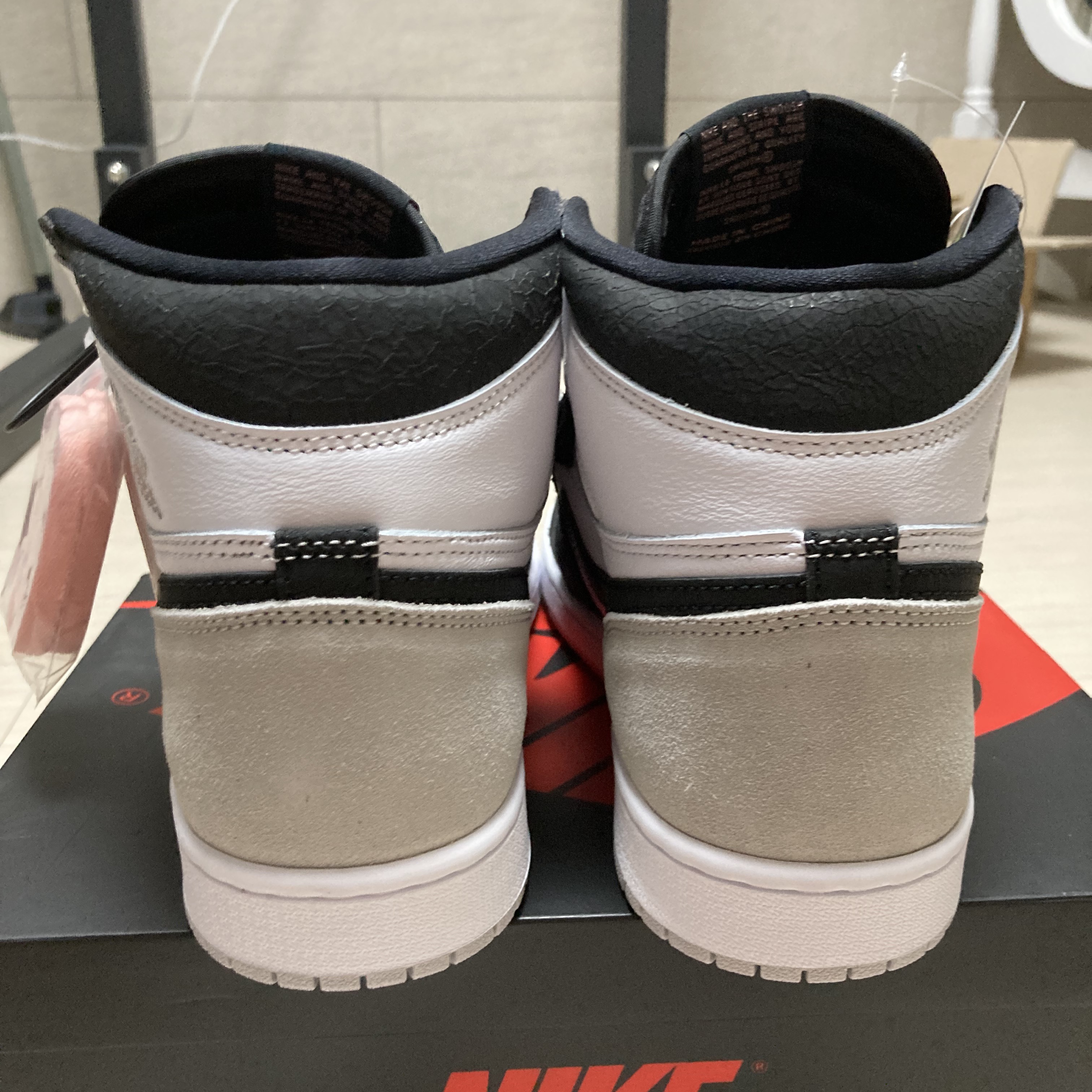 Jordan 1 Retro High OG Bleached Coral 착용 스타일 - 3