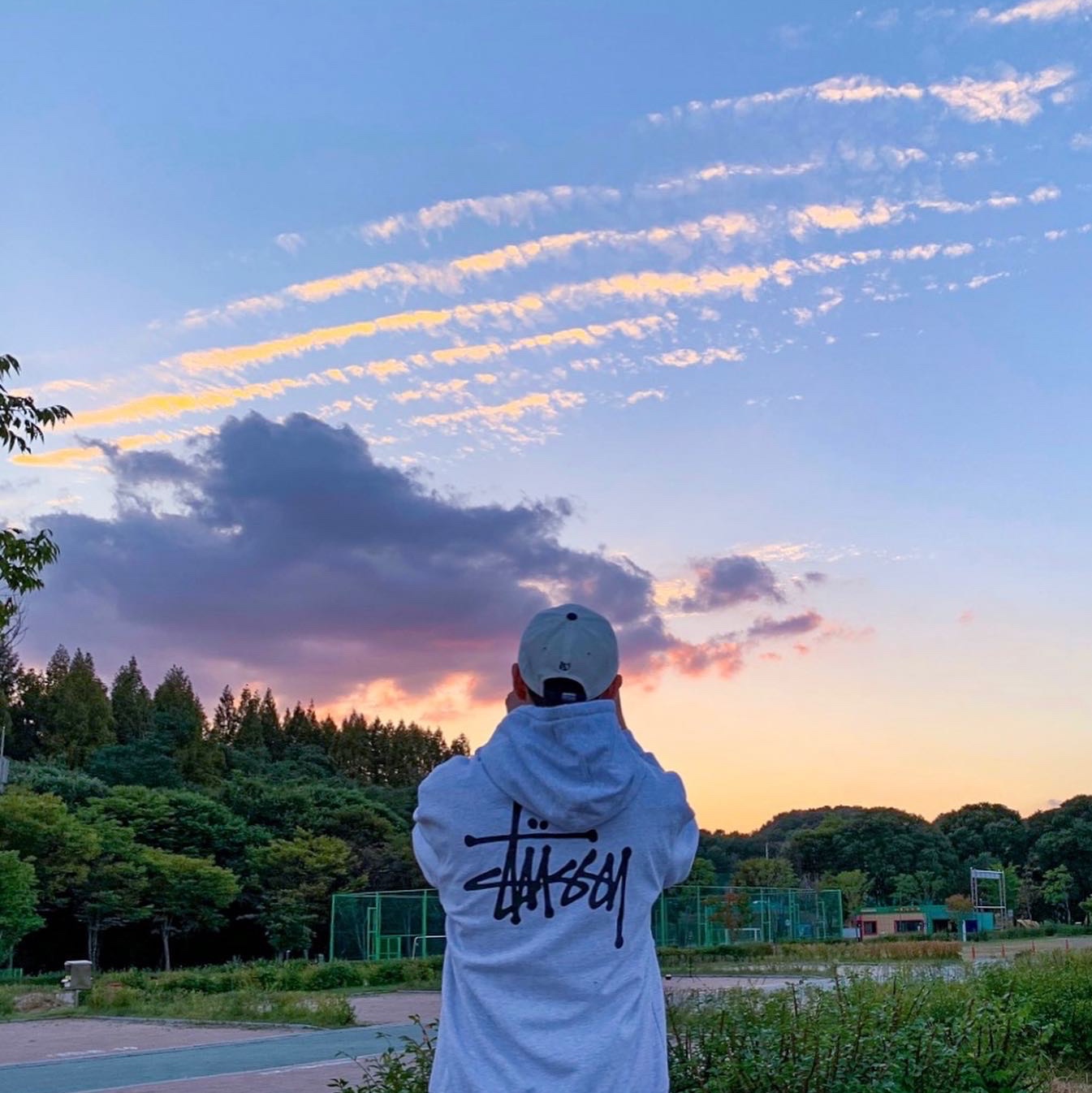 Stussy Basic Stussy Hoodie Ash Heather 2022, Salomon Speedverse PRG Black Nimbus Cloud Alloy 착용 스타일 - 1