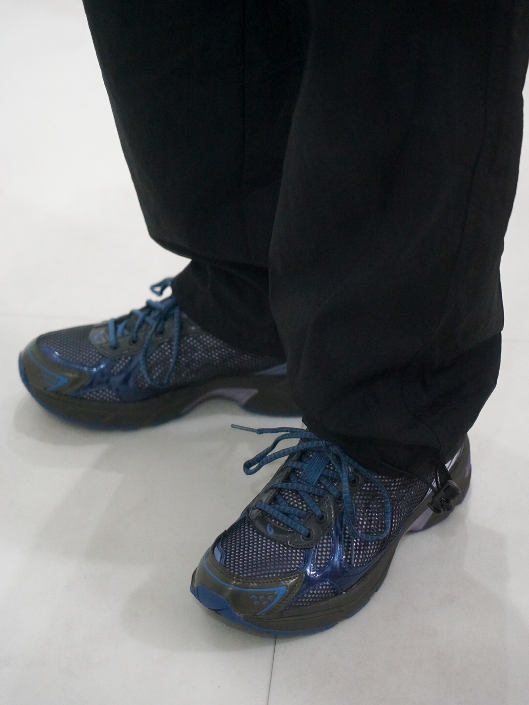 Asics UB4-S Gel-1130 Graphite Grey 착용 스타일