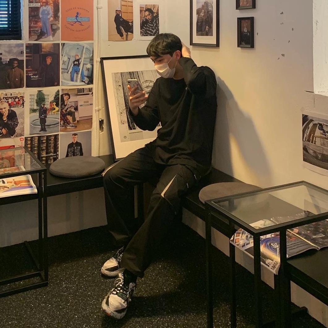 Maison Margiela Fusion Low Top Sneakers Black White Red, Wooyoungmi Cotton Long Sleeve Back Logo T-Shirt Black - 22FW 착용 스타일