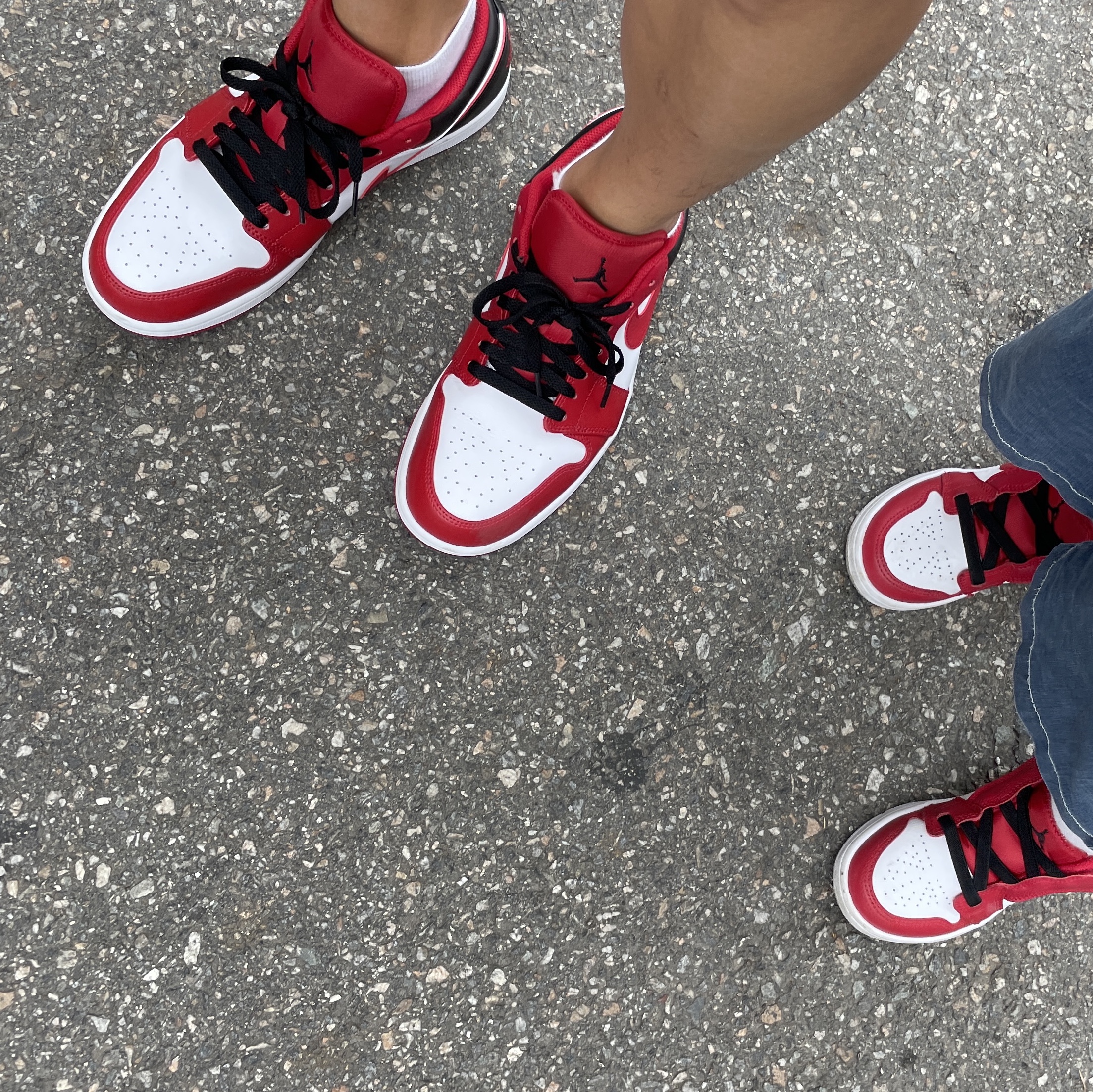 Jordan 1 Low White Gym Red Black 착용 스타일