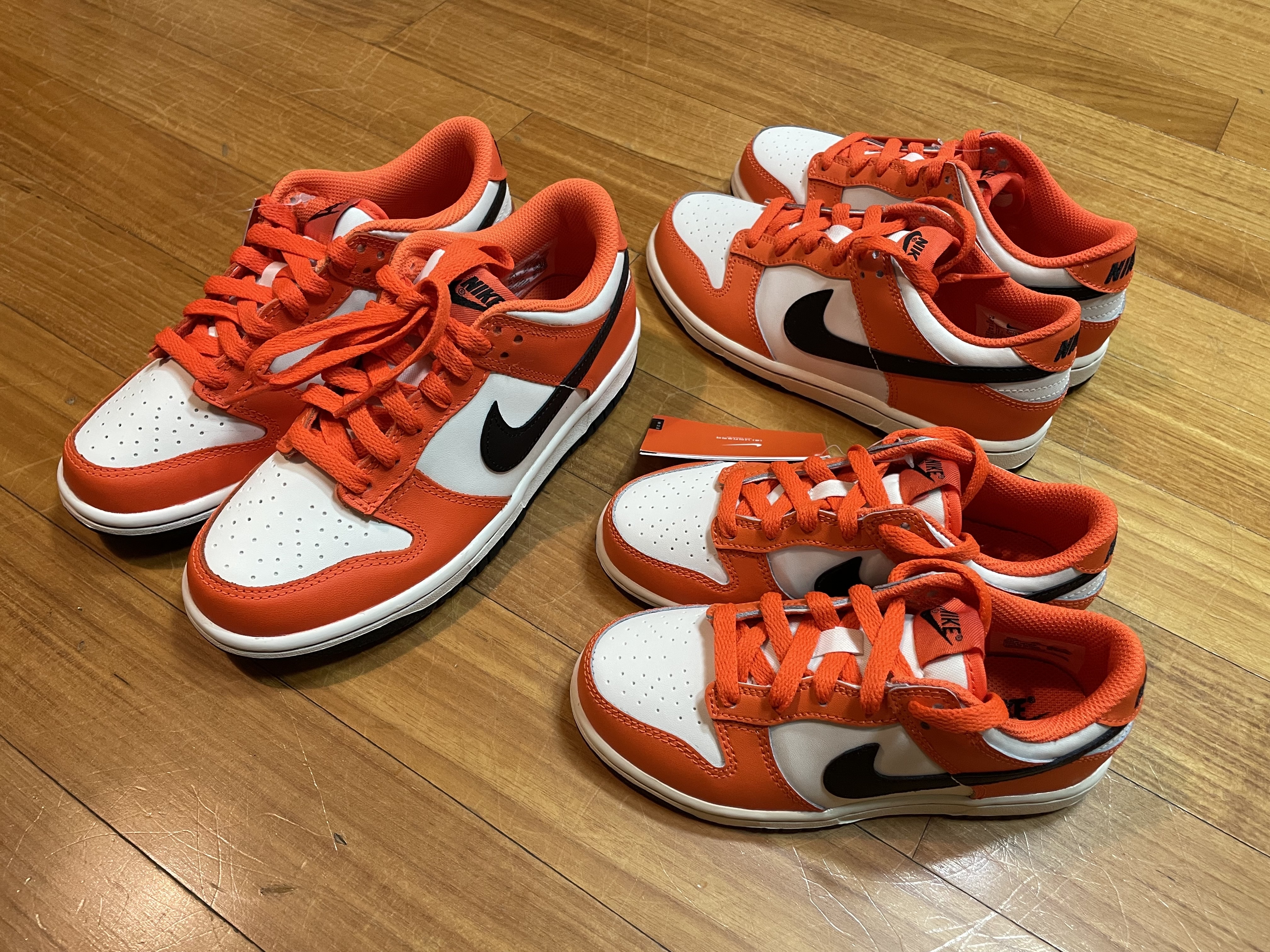 Nike Dunk Low Retro PRM Halloween, (GS) Nike Dunk Low Safety Orange 착용 스타일 - 5