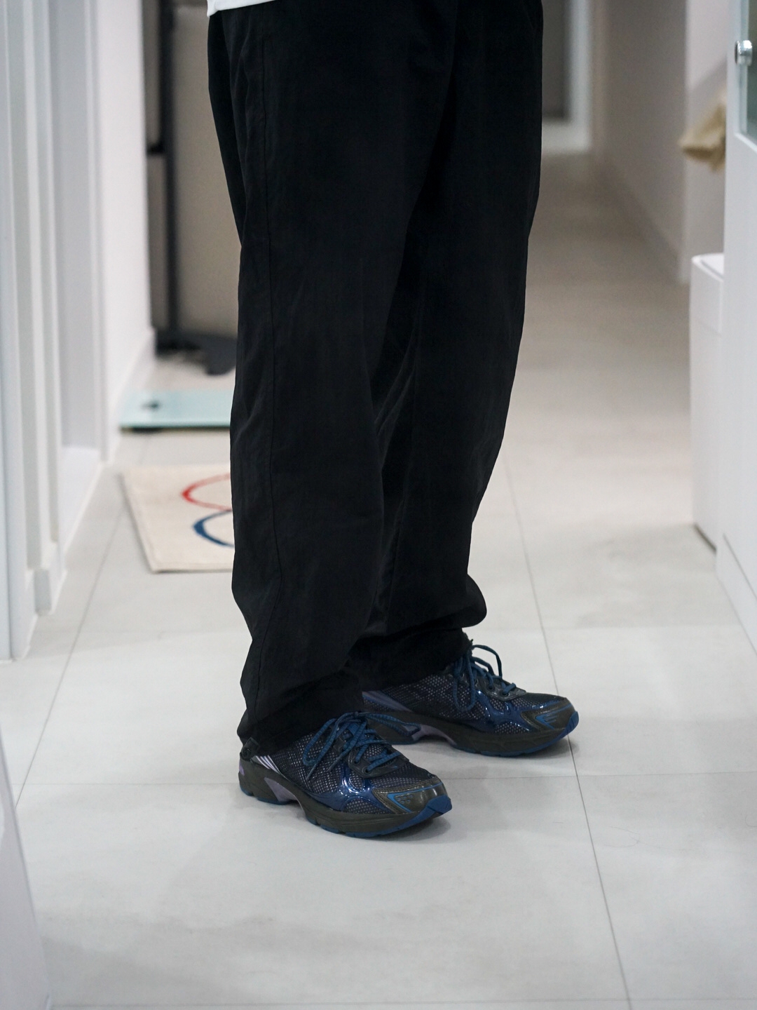 Asics UB4-S Gel-1130 Graphite Grey 착용 스타일
