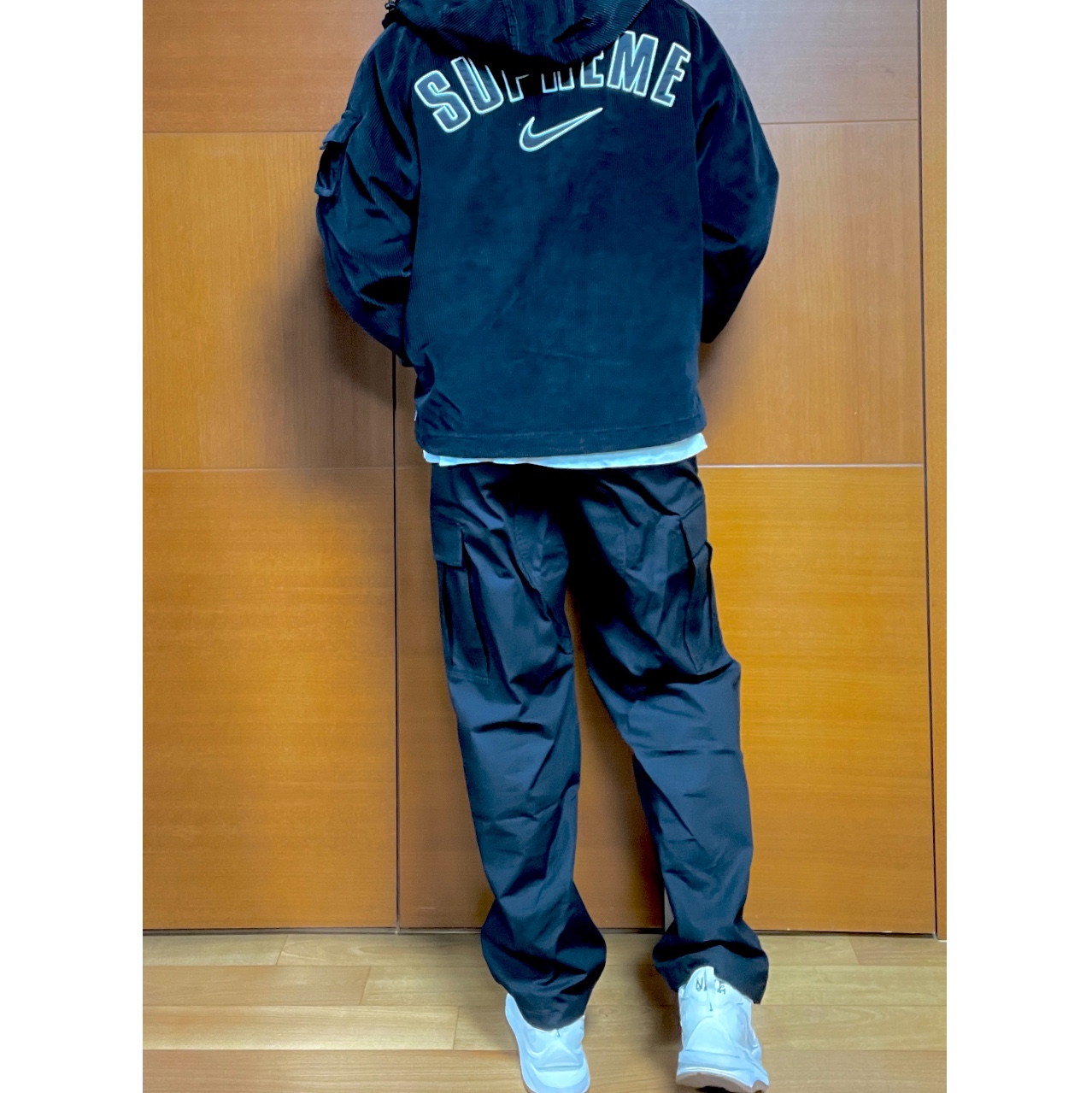 Supreme x Nike Arc Corduroy Hooded Jacket Black - 22SS, Nike x Sacai VaporWaffle White and Gum 착용 스타일