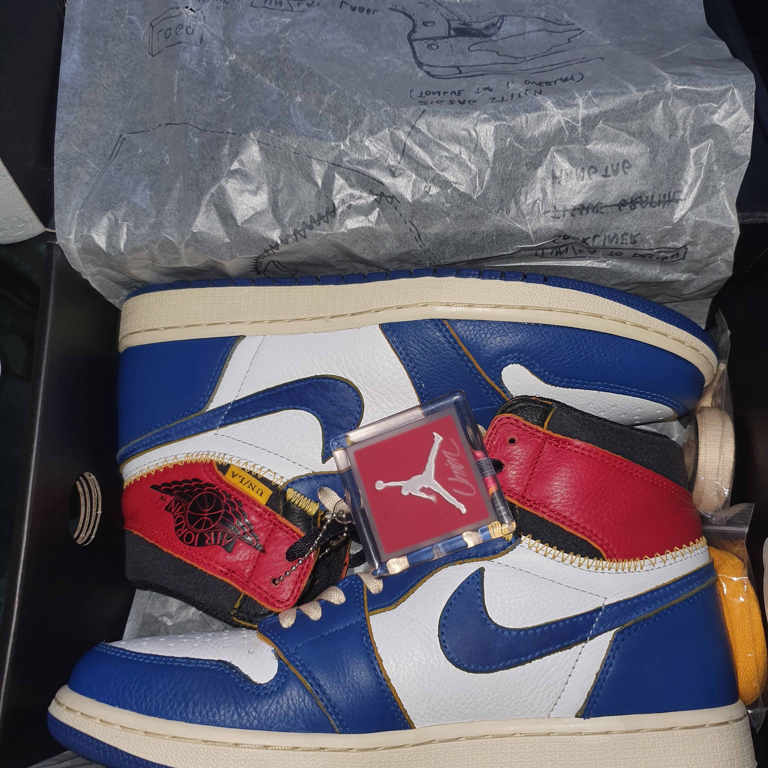 Jordan 1 x Union Retro High Blue Toe 착용 스타일 - 2