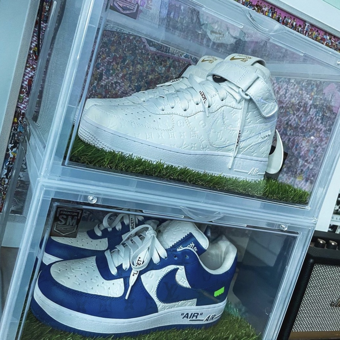 Louis Vuitton x Nike Air Force 1 Mid by Virgil Abloh White, Louis Vuitton x Nike Air Force 1 Low by Virgil Abloh White Team Royal 착용 스타일 - 1