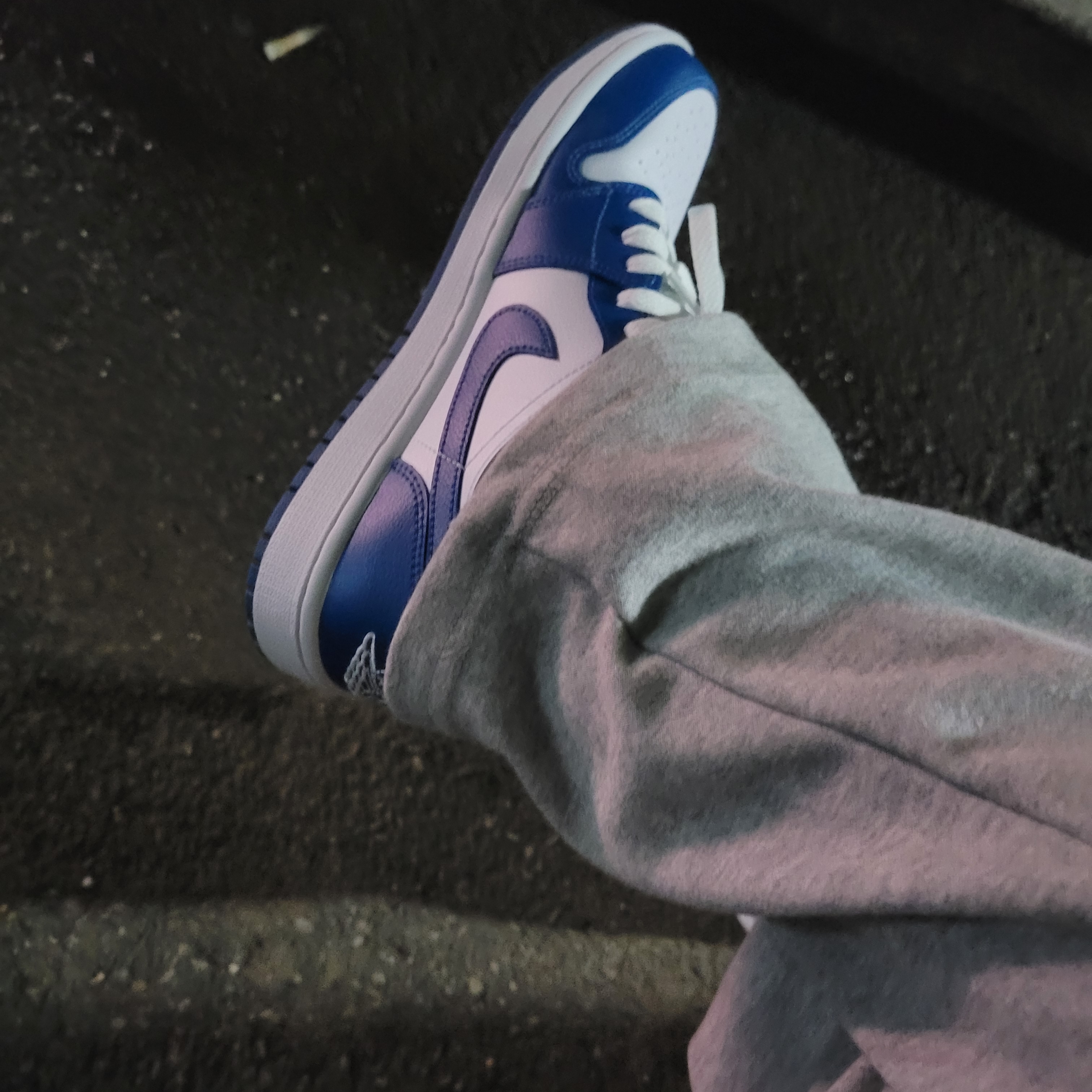 (W) Jordan 1 Low White Dark Marina Blue 착용 스타일